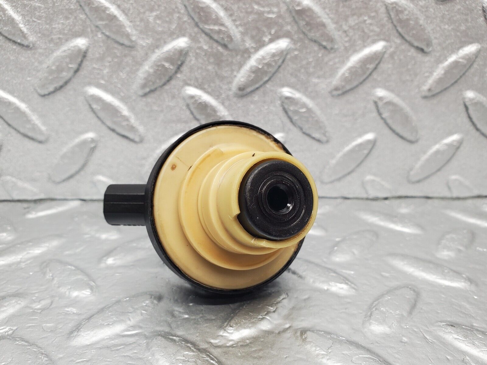 46310 Mercedes-Benz W124 280E Automatic Gearbox Pressure Valve 722.433 1262705779