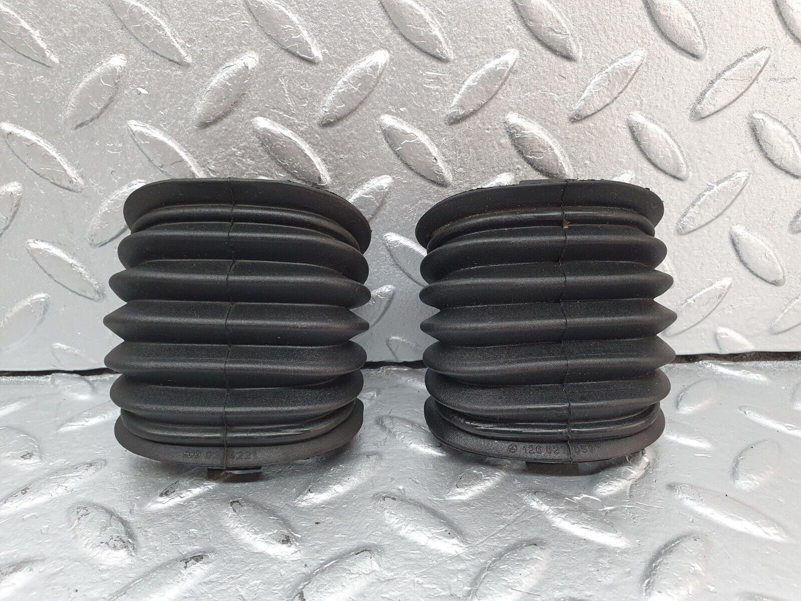 41608 Mercedes-Benz W124 200E Rear Door Wire Protector Rubber 1268210597