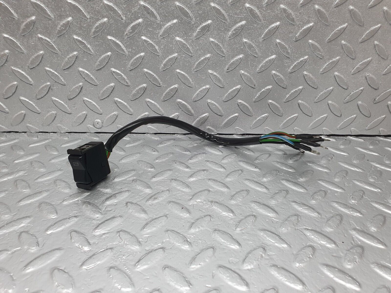 43583 Mercedes-Benz C126 380SEC Coupe Rear Electric Window Switch 1268201710