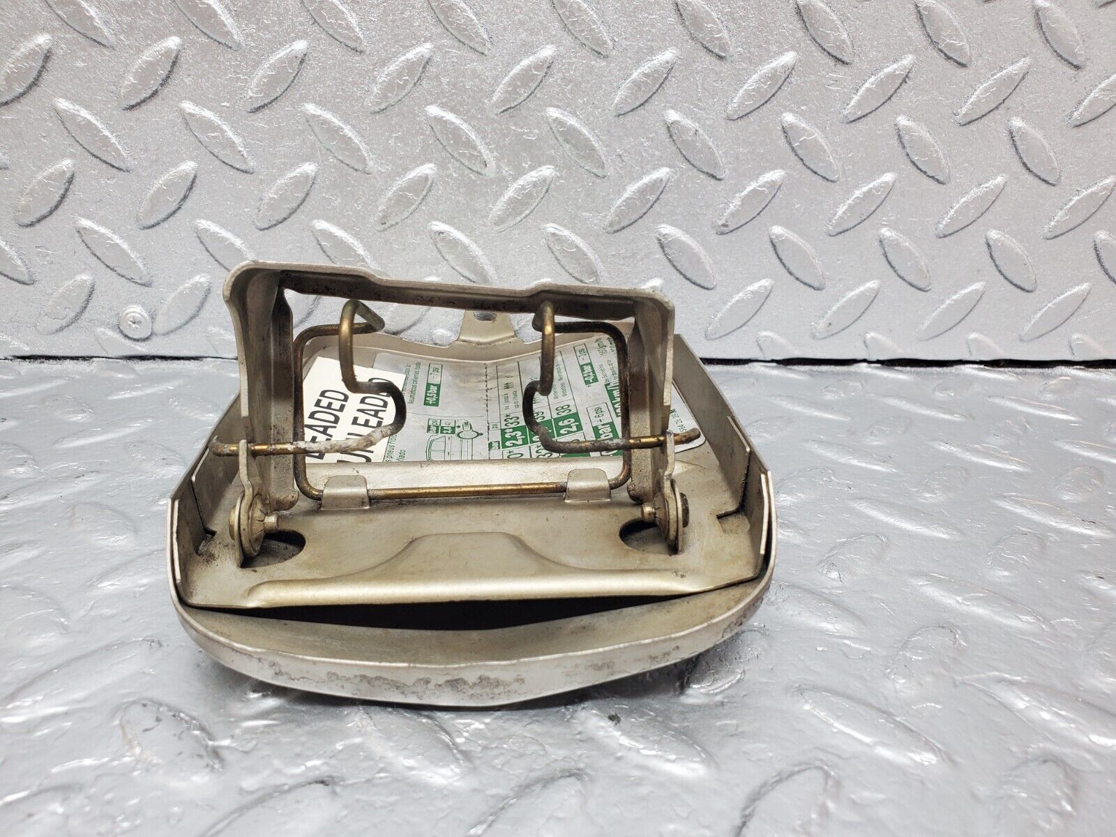 45785 Mercedes-Benz W126 420SE Fuel Tank Flap Cap 1265842639