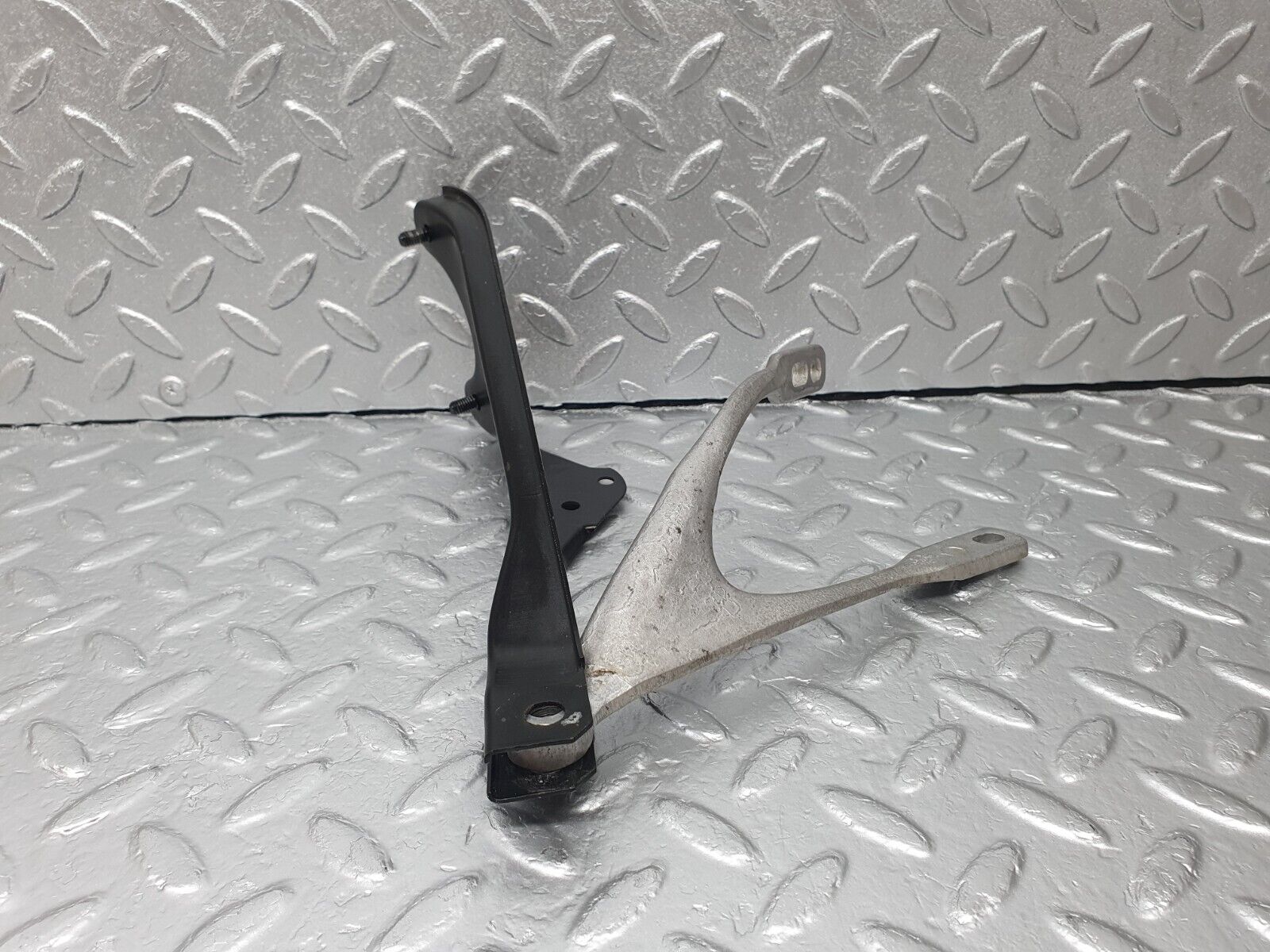 42783 Mercedes-Benz W201 190 2.0L Steering Column Bracket