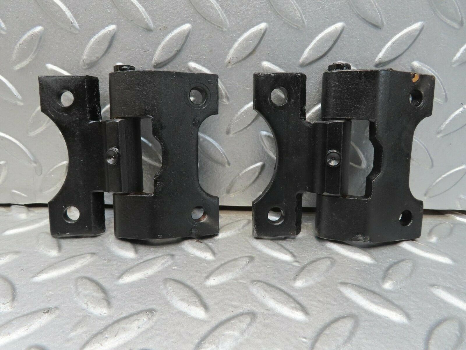 15577 Mercedes-Benz R107 450SL Left Door Hinges Right Pair