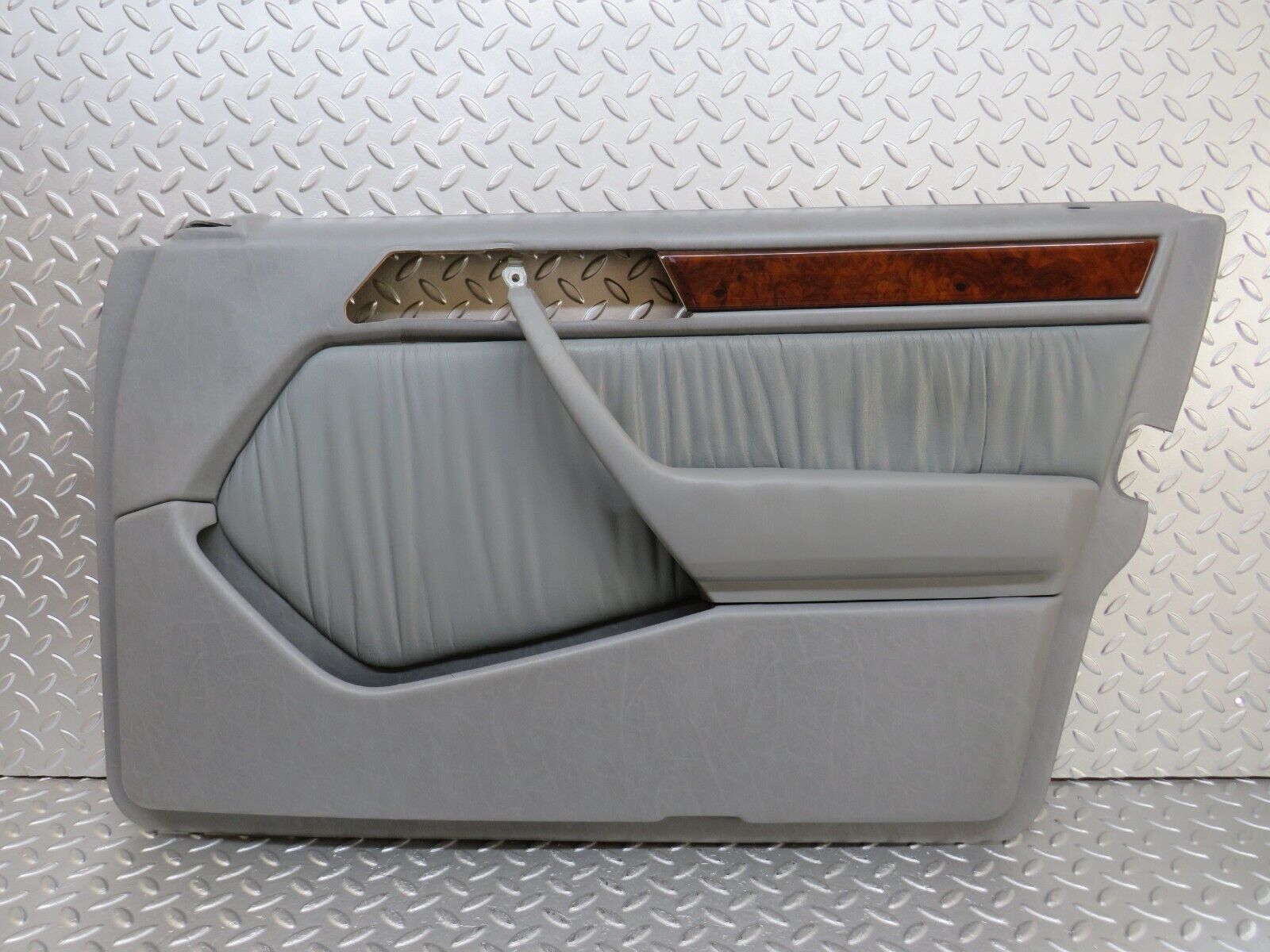 25746 Mercedes-Benz W124 280E Front Right Door Card Grey