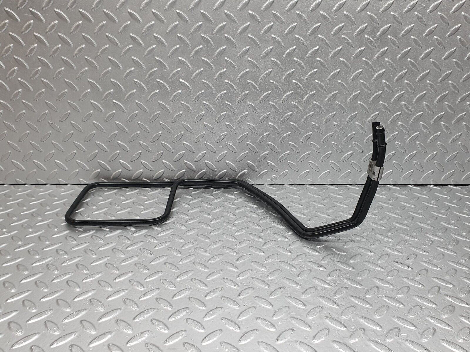 41987 Mercedes-Benz W202 C200 Oil Cooling Pipe