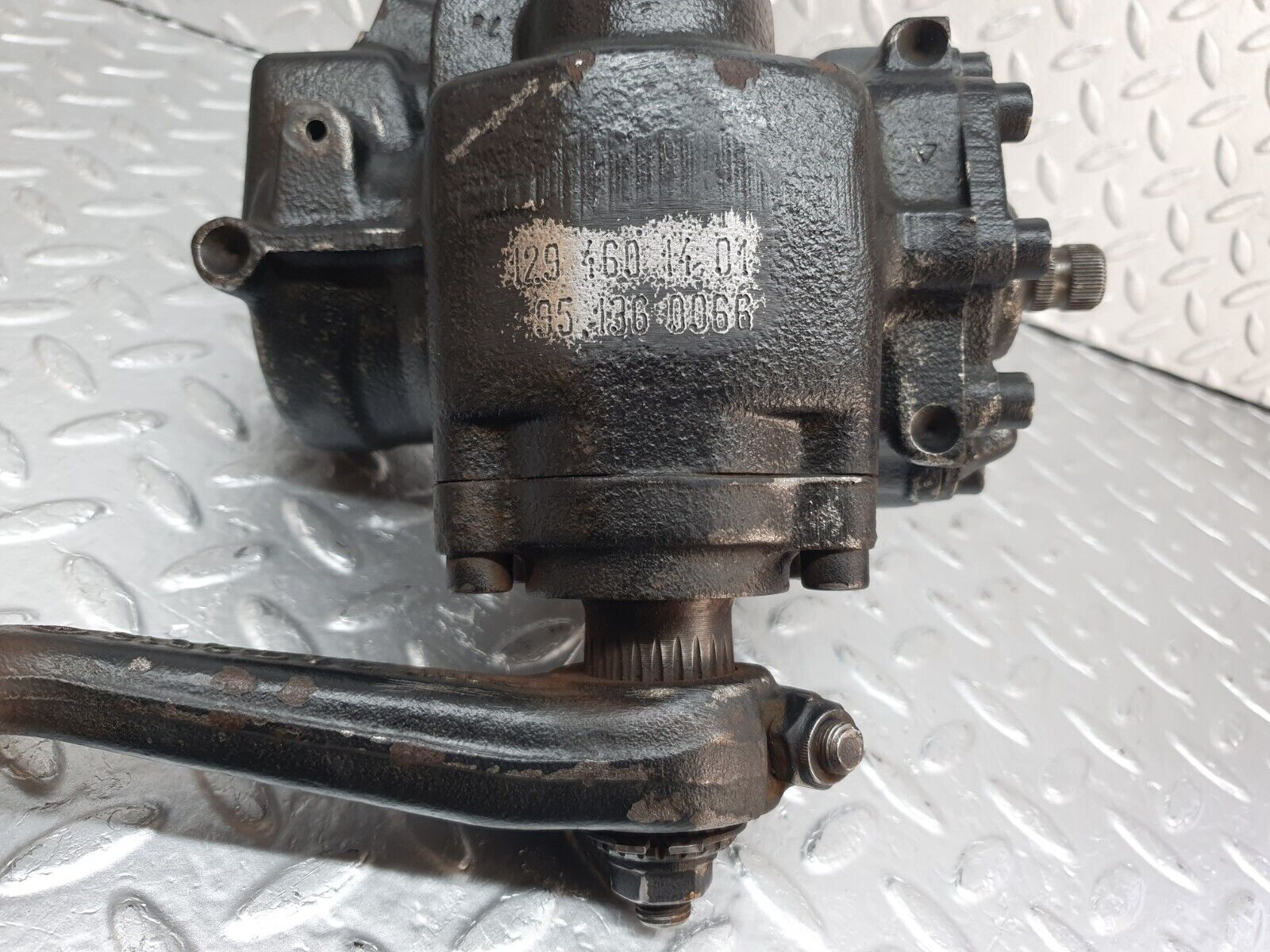 42627 Mercedes-Benz R129 320SL Coupe Steering Box Steering Rack 1294611201 1294601401