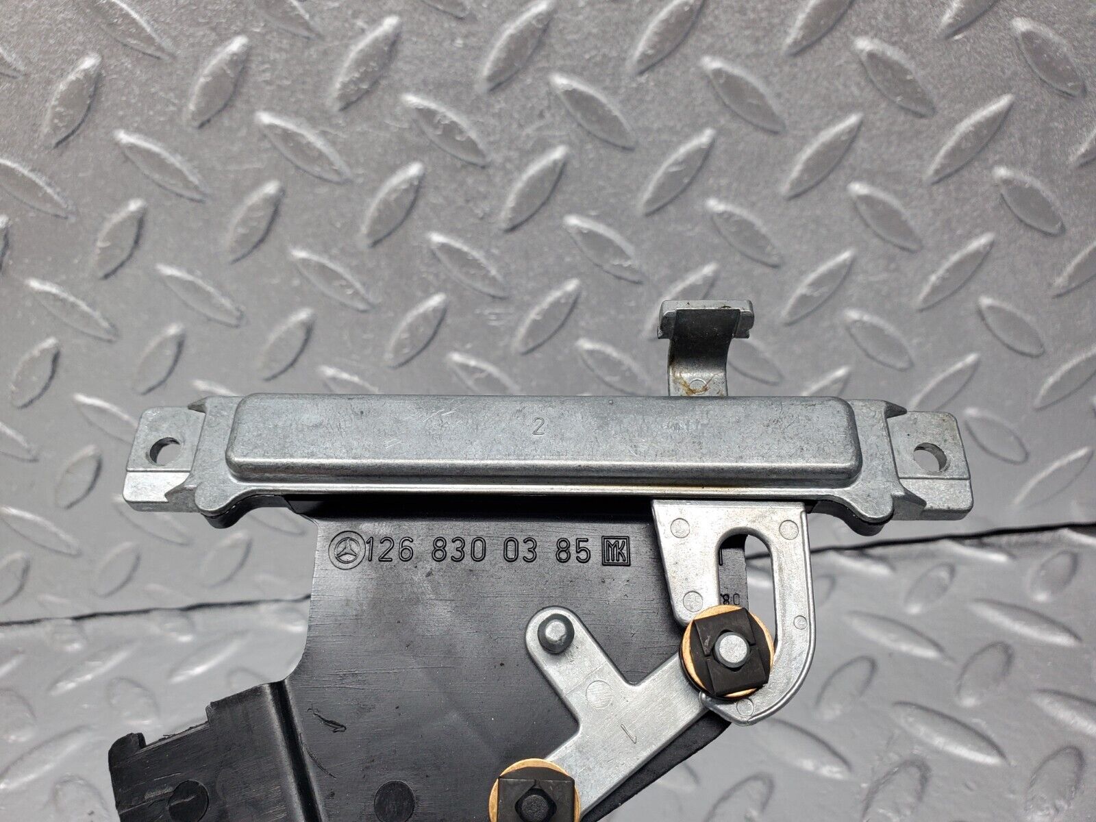 45655 Mercedes-Benz W126 420SE Rear Heater Regulator 1268300385