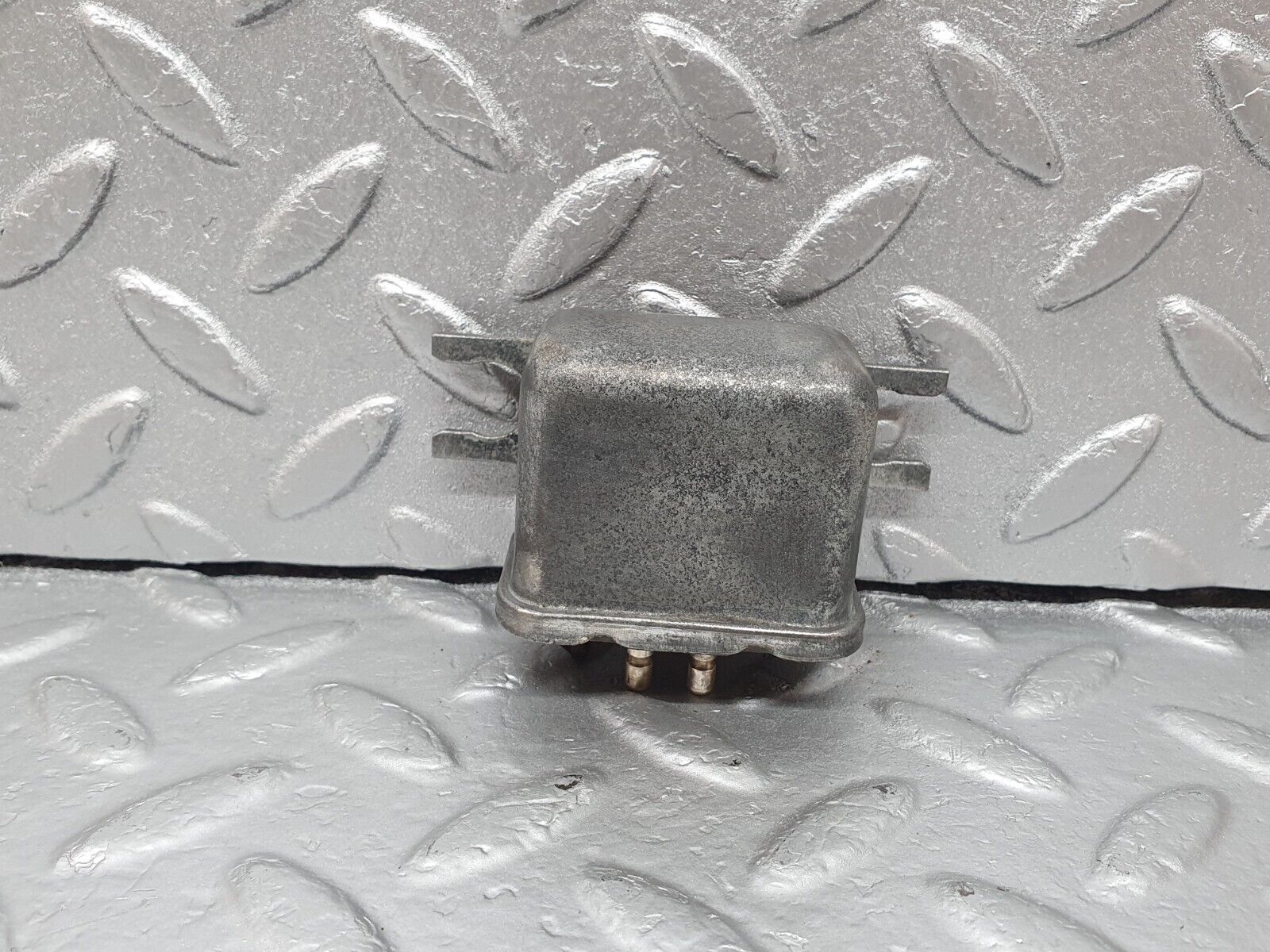 43125 Mercedes-Benz W108 280SE Multi Purpose Relay Bosch