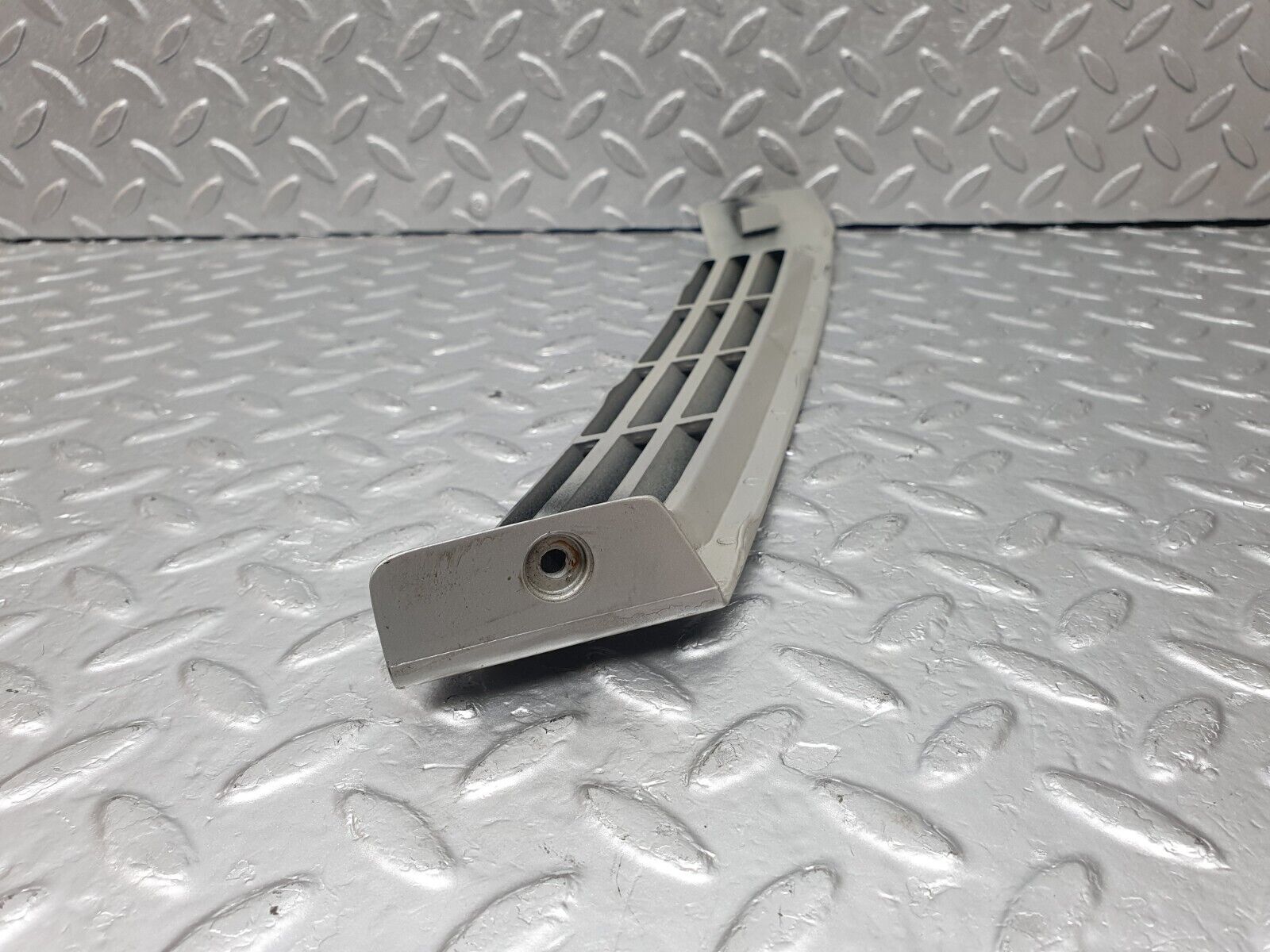 42739 Mercedes-Benz W201 190 2.0L C Pillar Exterior Cover Right Side 2016980289