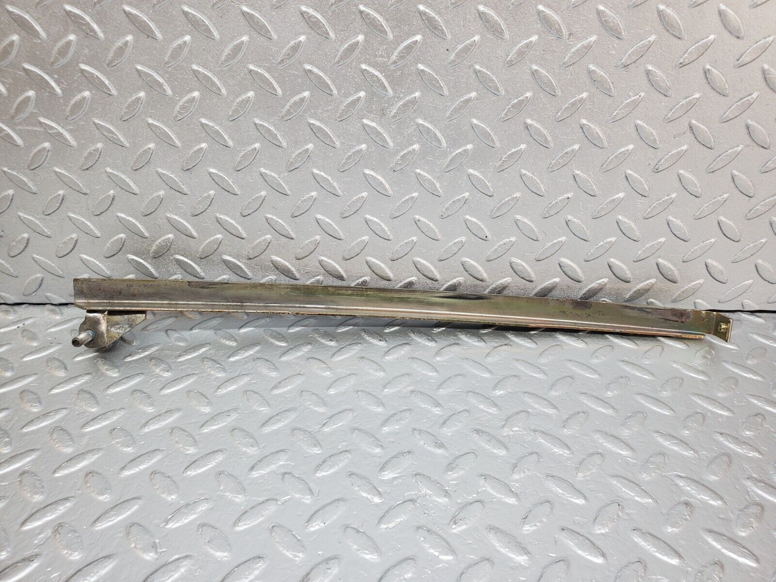 45243 Mercedes-Benz R129 300SL Coupe Right Door Rear Window Channel