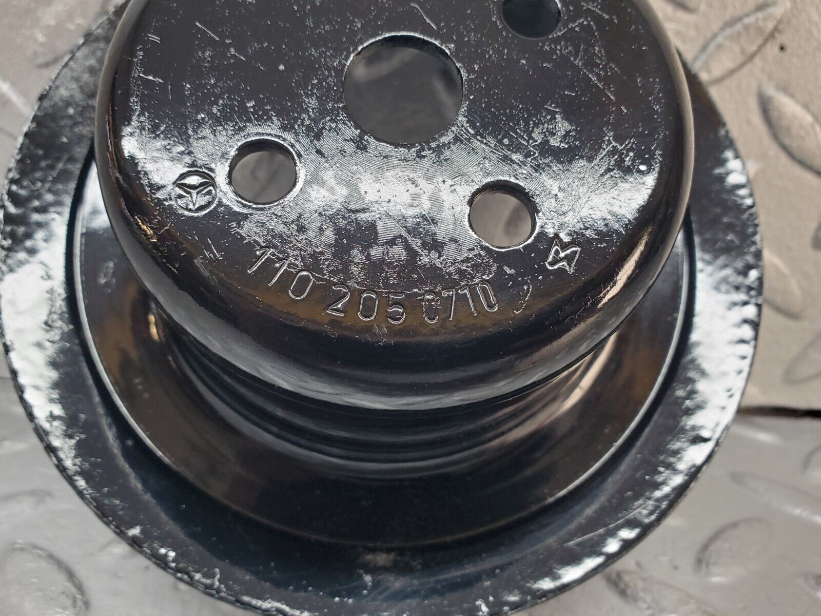 45364 Mercedes-Benz 280E M110.983 Water Pump Pulley 1102050710