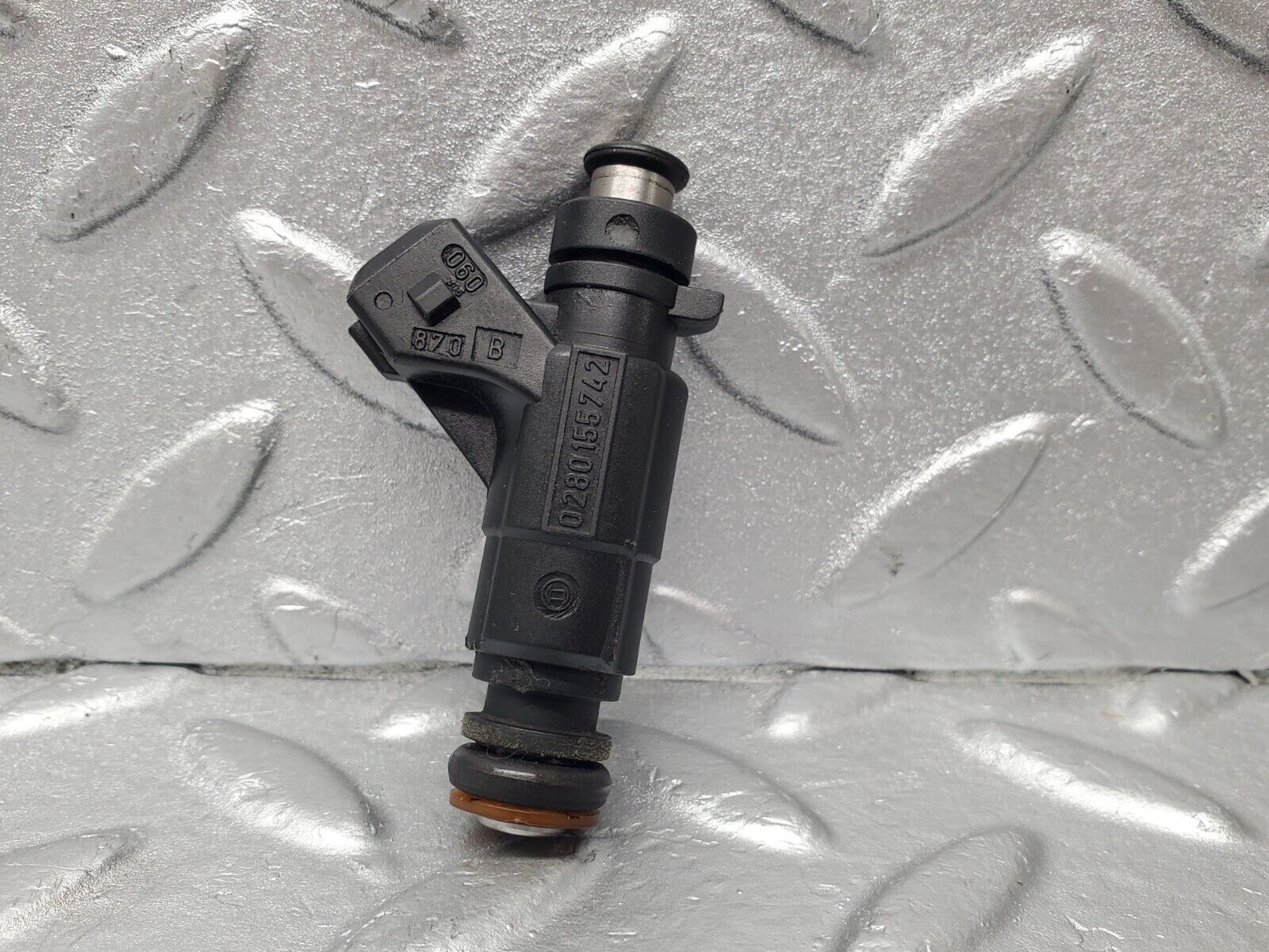 46774 Mercedes-Benz R129 320SL Coupe Fuel Injector Bosch 0280155742 1120780049