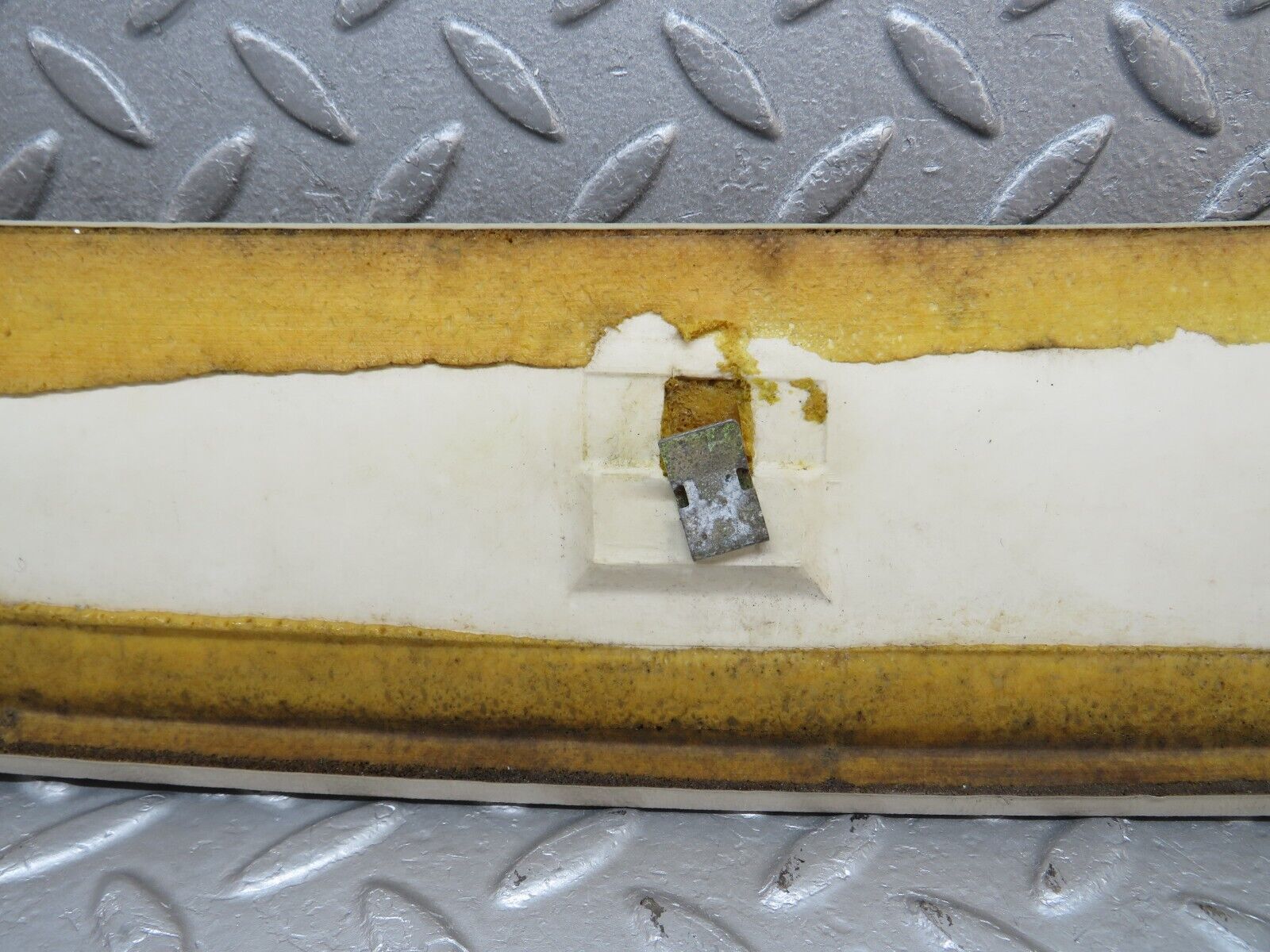 40191 Mercedes-Benz R107 Hardtop Rear Headlining Panel Beige