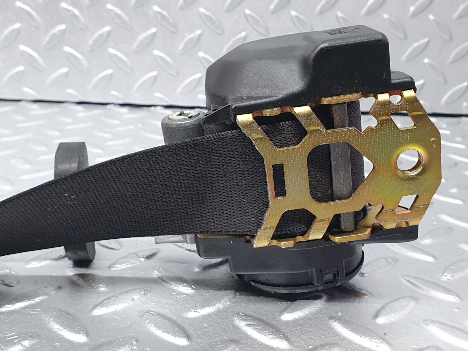 41695 Mercedes-Benz W124 200E Front Left Seat Belt With Buckle 1248603985 1268580011 1248600169