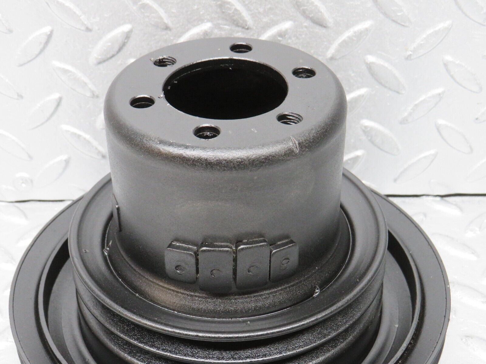 39229 Mercedes-Benz R107 500SL Crankshaft Pulley 1160322604