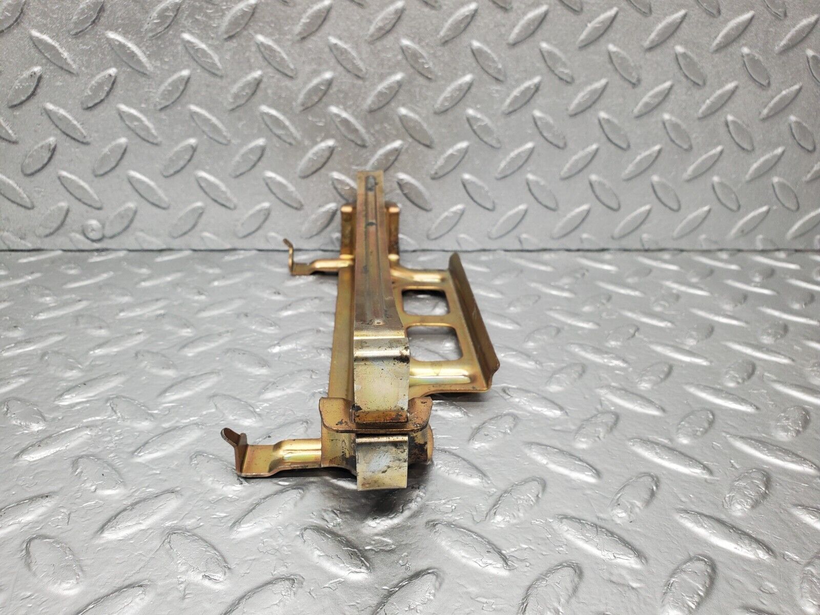 46408 Mercedes-Benz C123 280CE Coupe ABS Control Unit Bracket