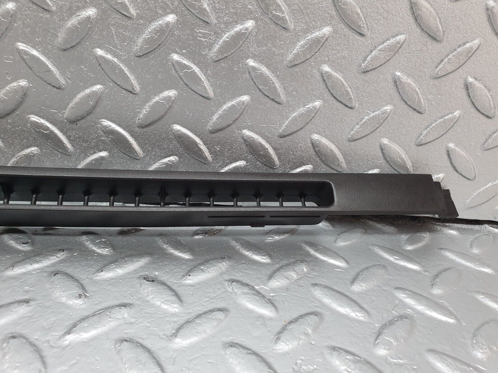 42331 Mercedes-Benz R129 320SL Coupe Dashboard Air Vent Trim Right Side 1296891280