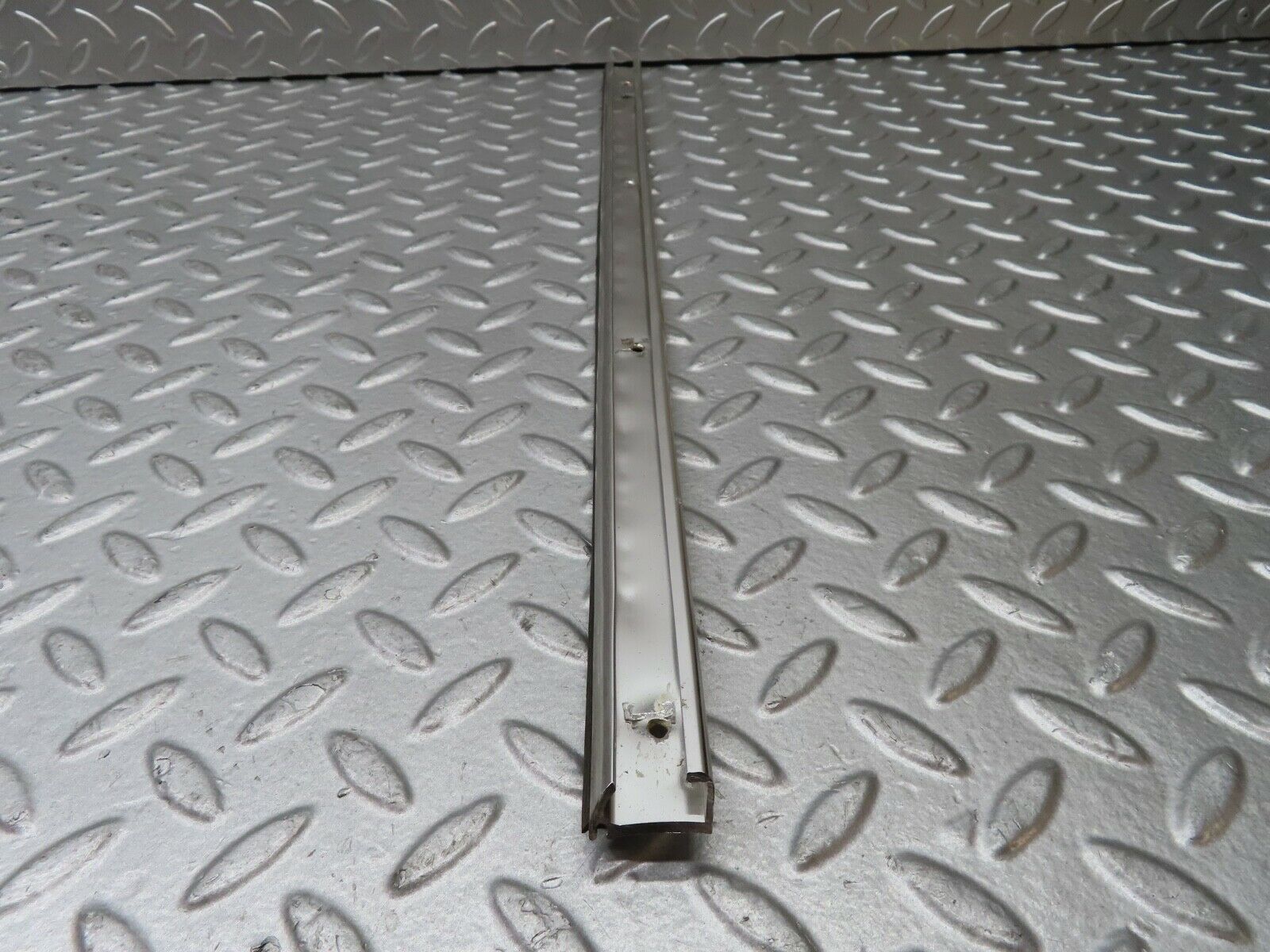 20571 Mercedes-Benz R107 450SL Roof Chrome Trim Left Side