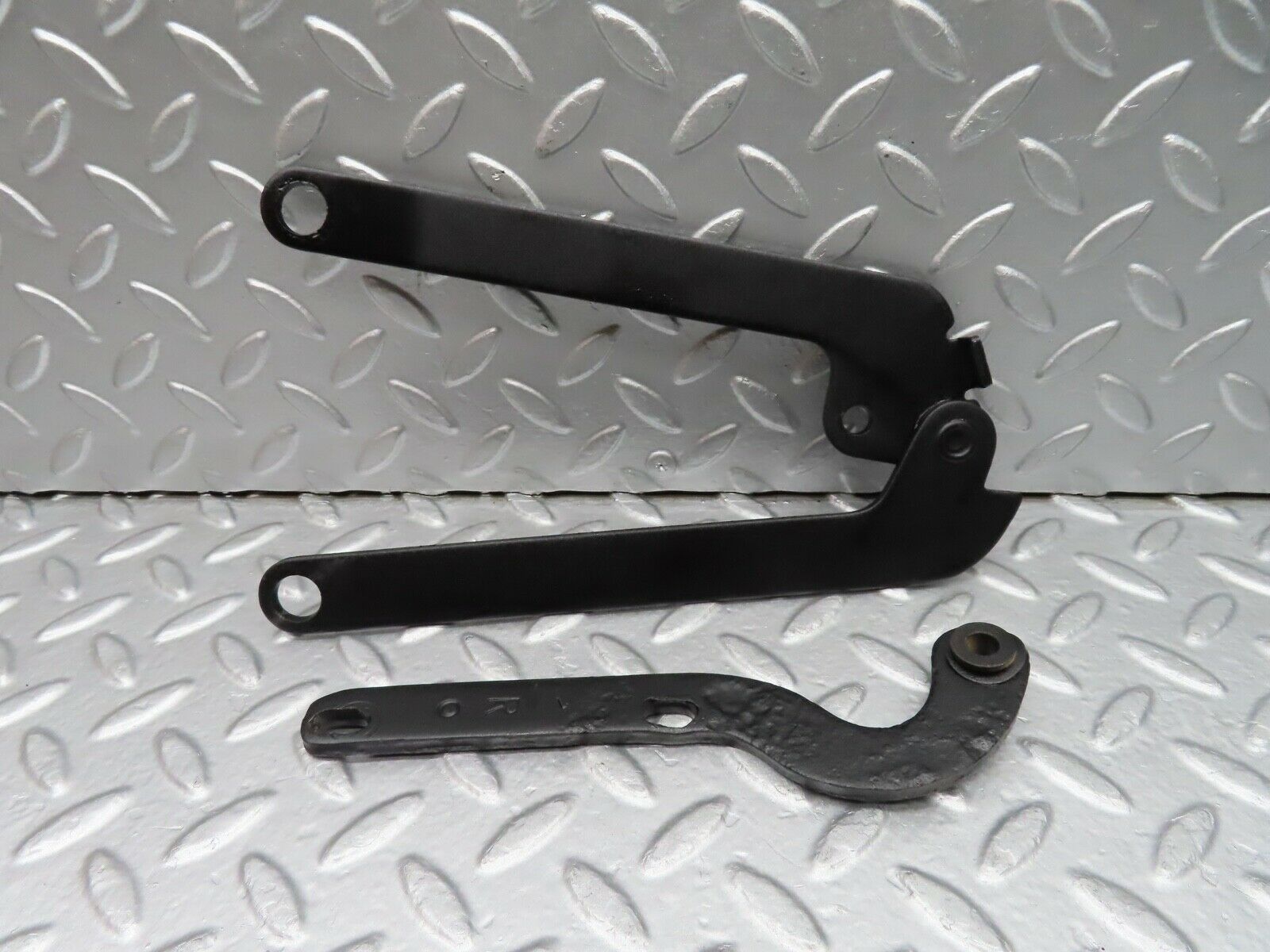 20617 Mercedes-Benz R107 450SL Bonnet Hinge Right Side