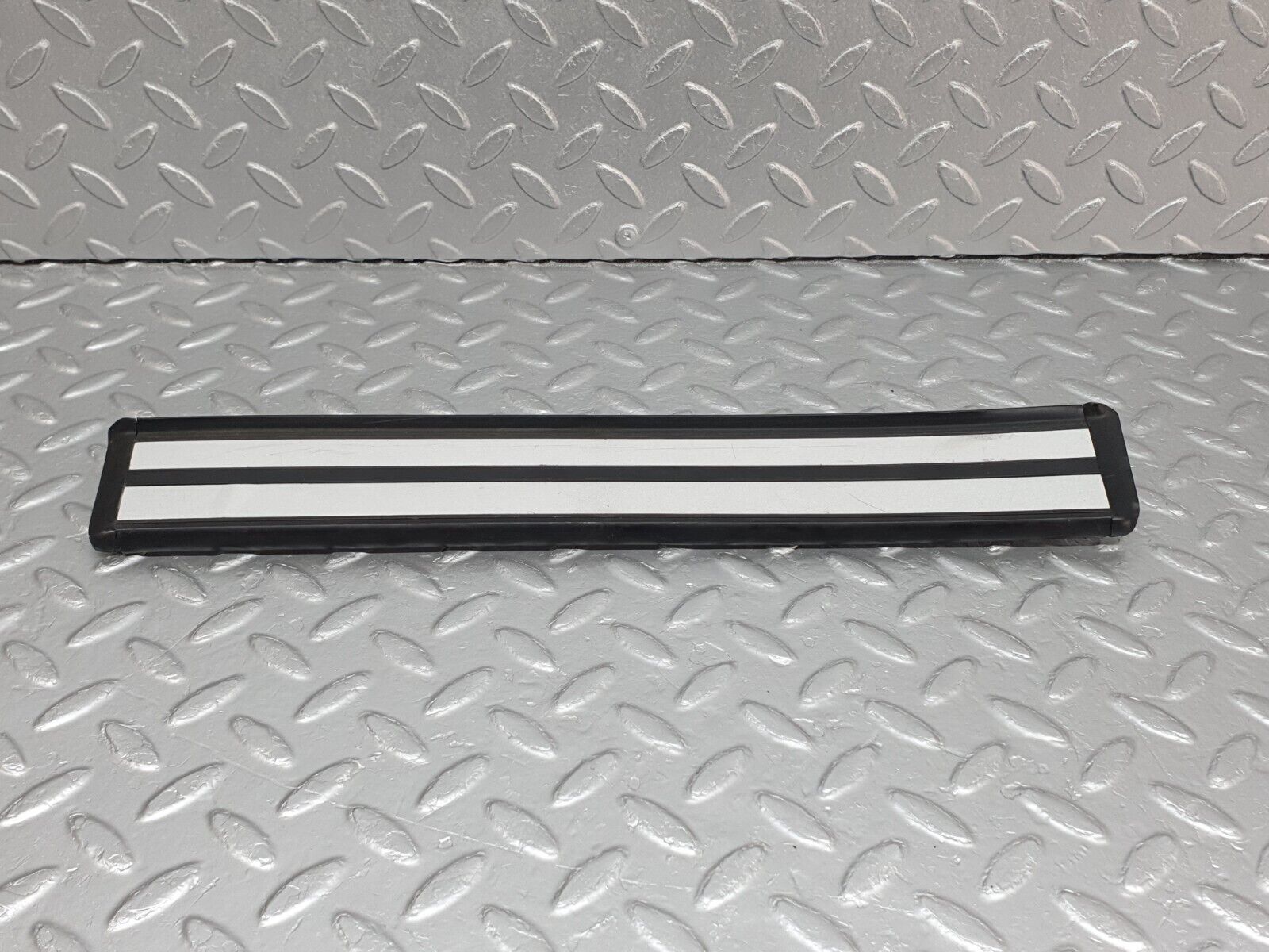 41739 Mercedes-Benz W202 C200 Rear Right Door Sill Trim 2026800335