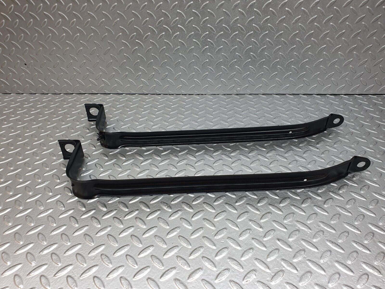 41973 Mercedes-Benz W202 C200 Fuel Tank Strap Bracket 2024701040