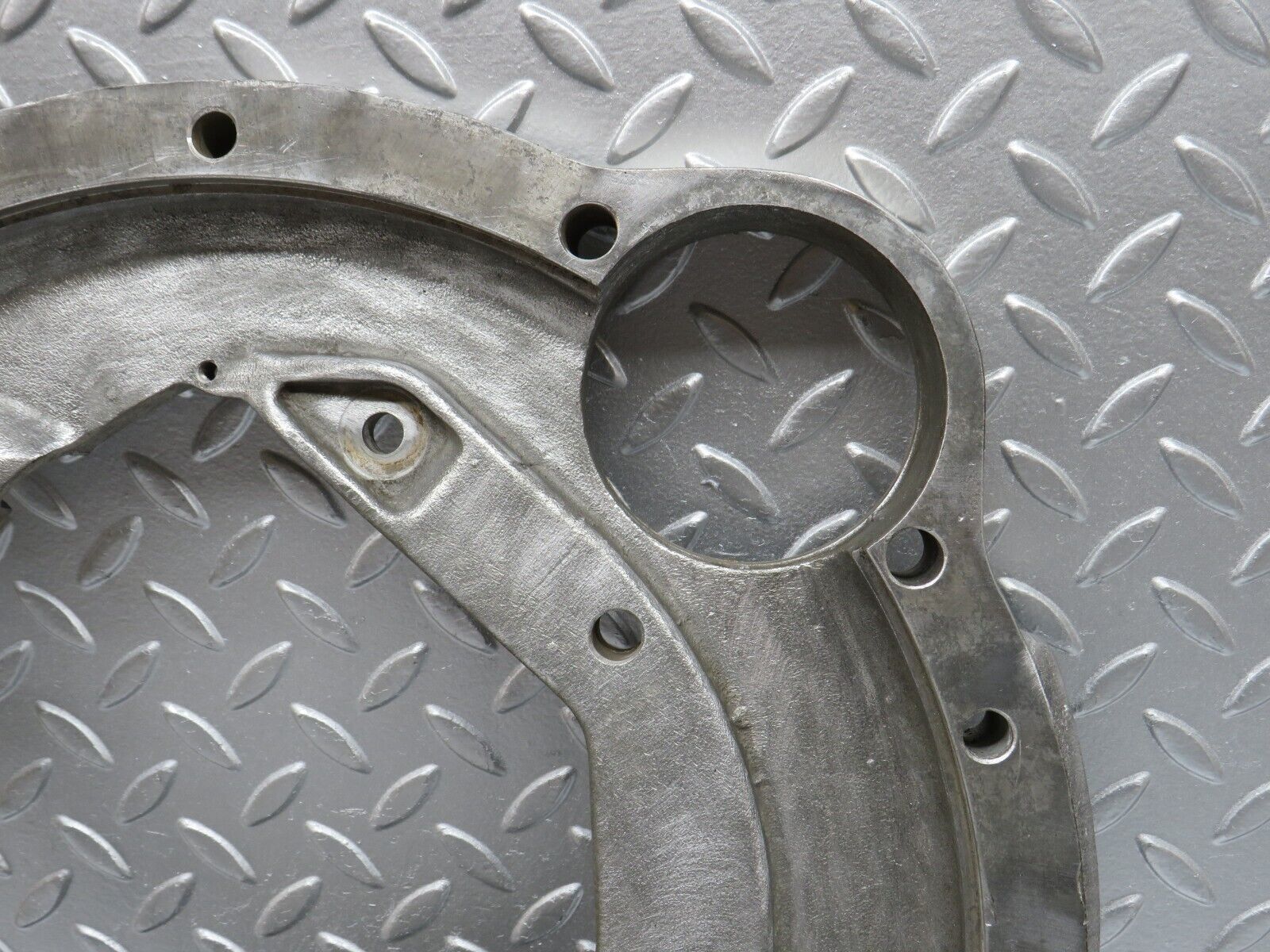 33040 Mercedes-Benz C107 R107 350 V8 Gearbox Flange 1160110845