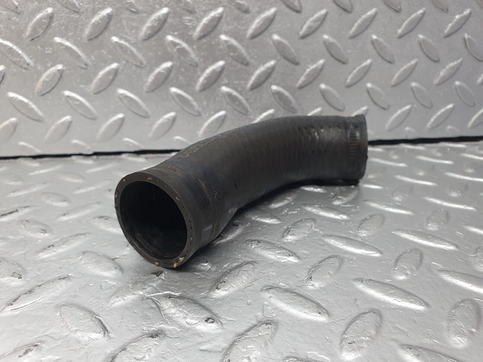 42518 Mercedes-Benz R129 320SL Coupe Radiator Hose Pipe 1042030482