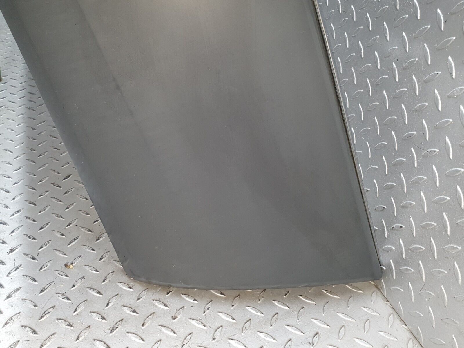 41728 Mercedes-Benz W124 200E Rear Bumper 1248800340