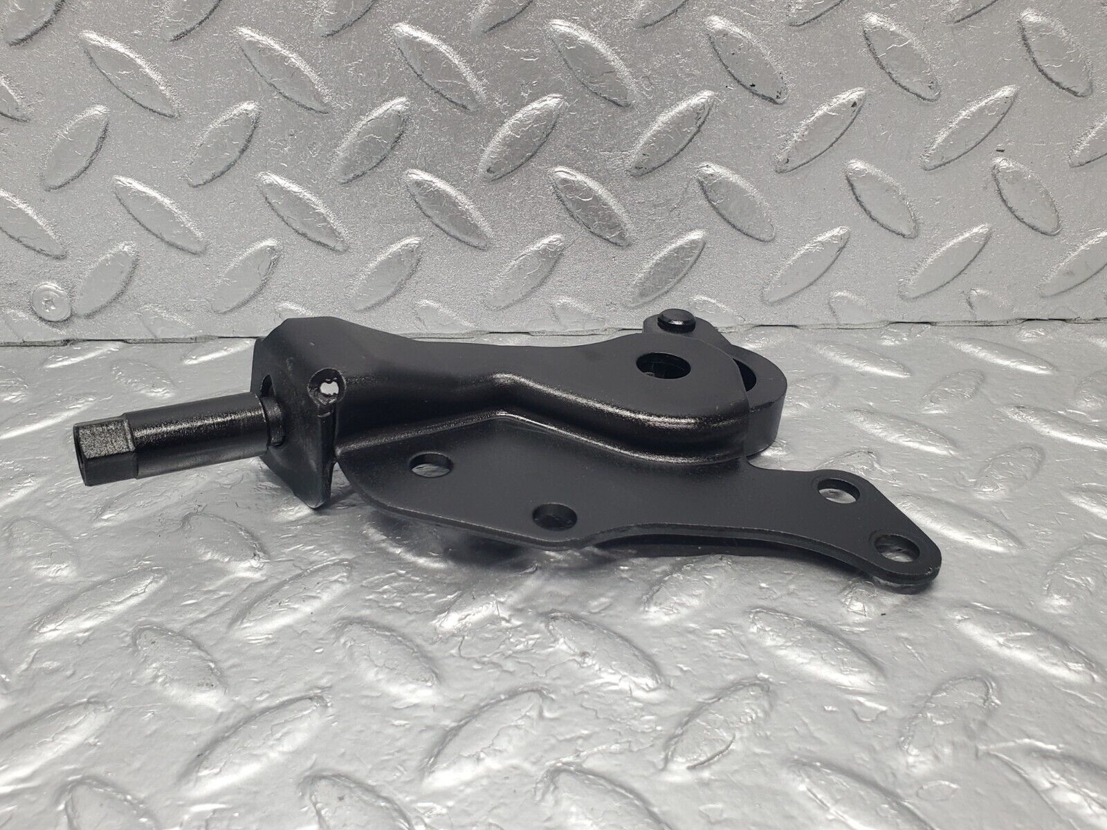 46186 Mercedes-Benz W124 280E Alternator Generator Tensioner