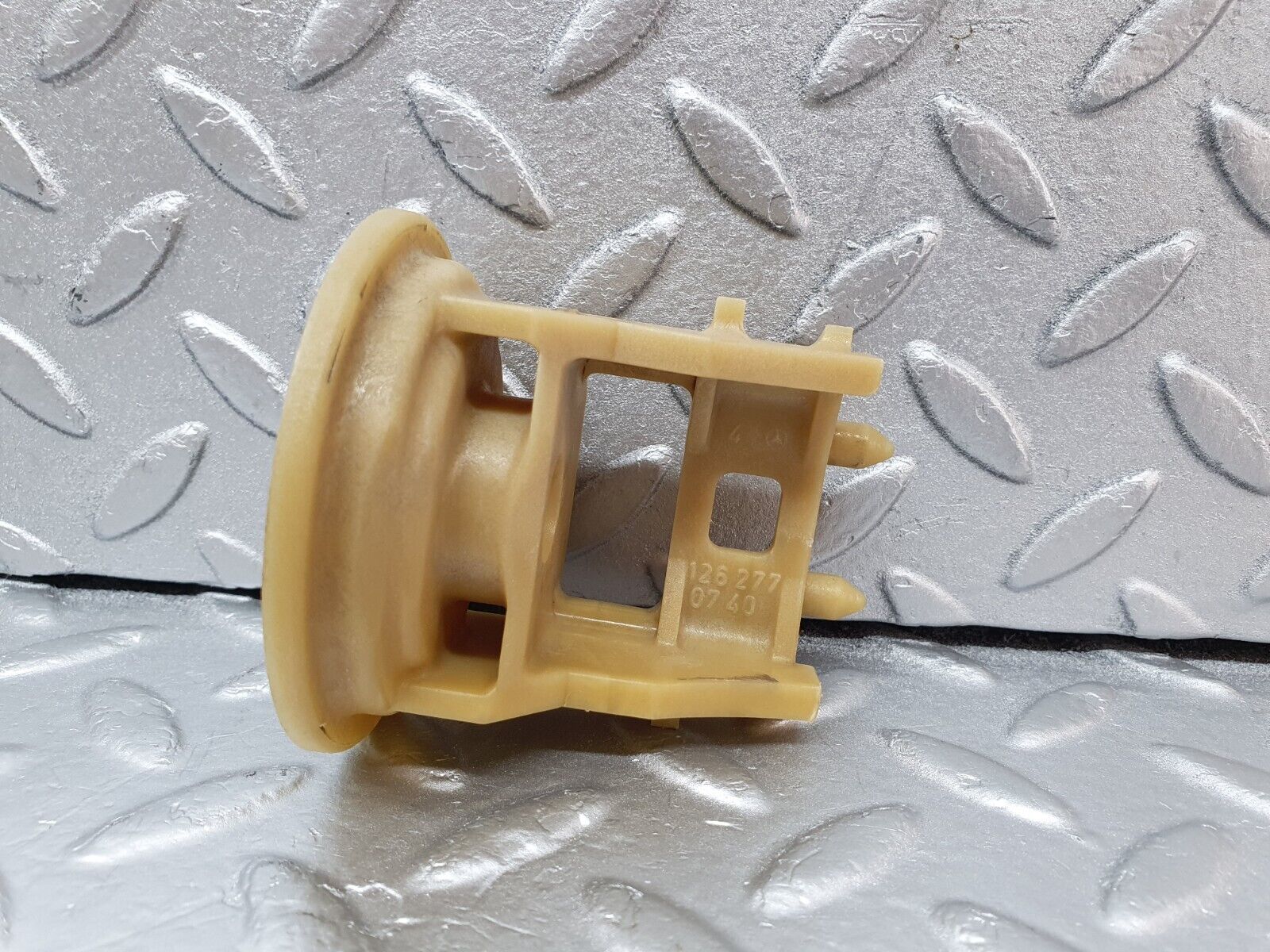 43847 Mercedes-Benz C126 380SEC Coupe Automatic Gearbox Support Bracket 722.310 1262770740 1262770940