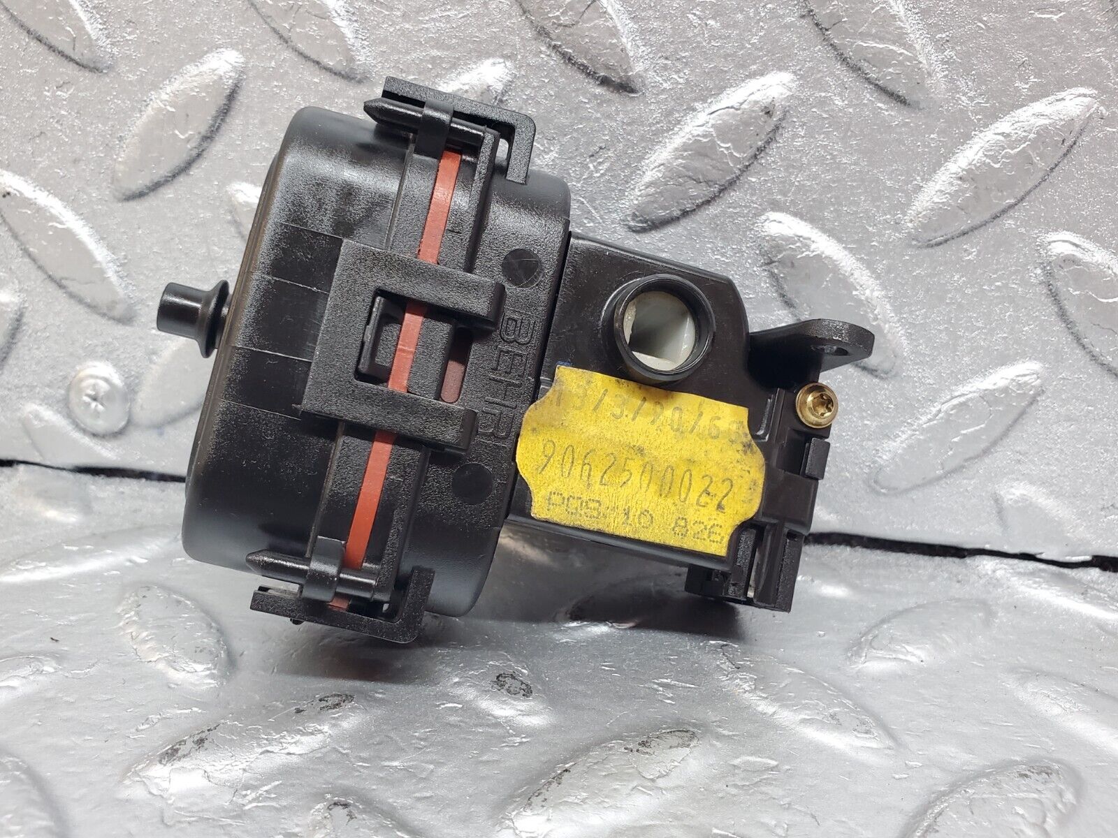 44910 Mercedes-Benz R129 300SL Coupe Heater Box Vacuum Actuator