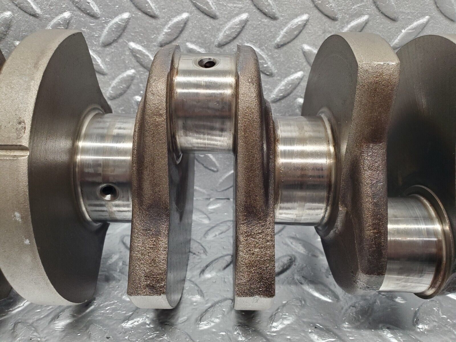 46722 Mercedes-Benz C123 280CE Coupe Crankshaft 1100310701