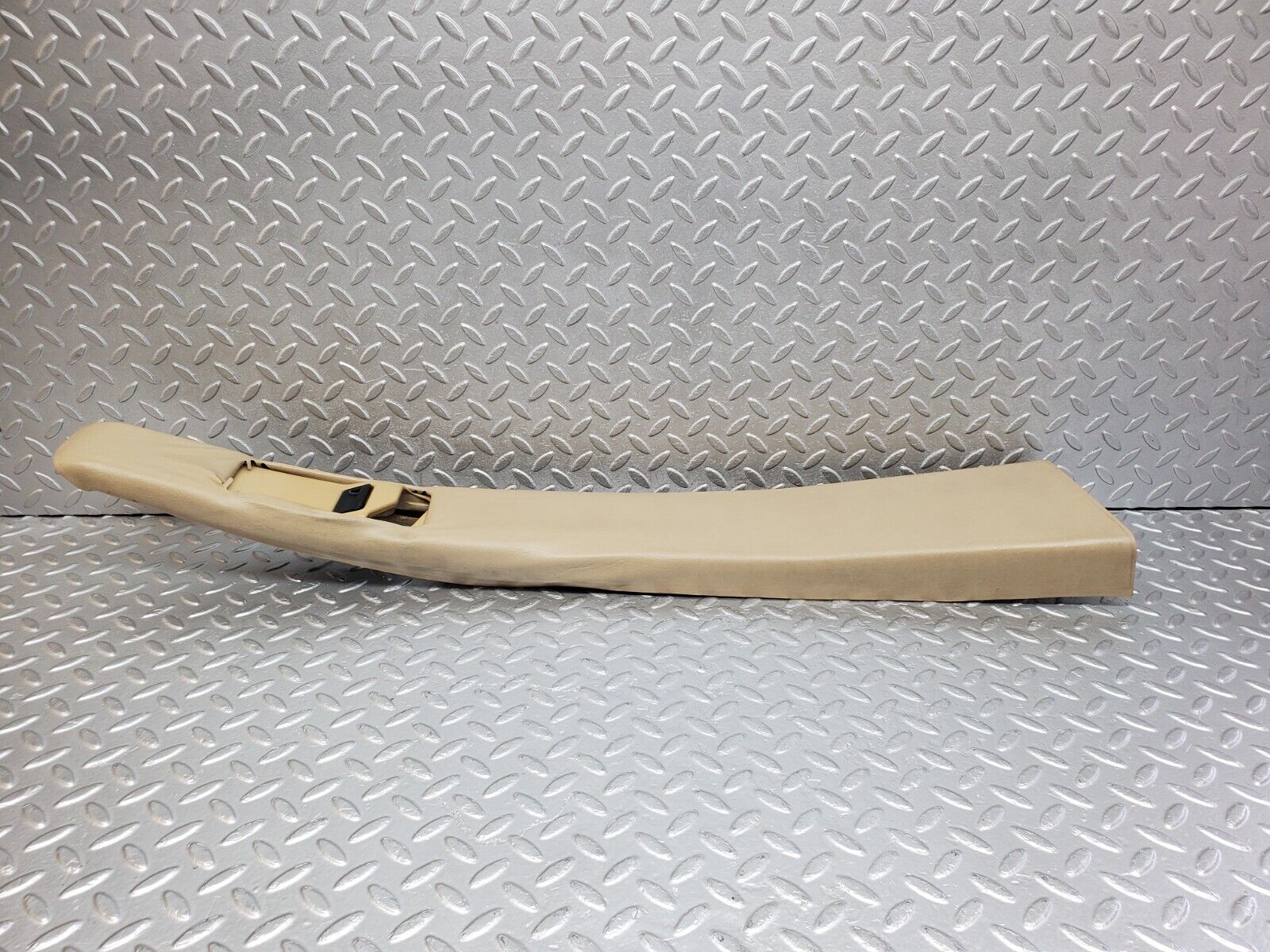 45765 Mercedes-Benz W126 420SE B Pillar Cover Right Side Beige 1246920222