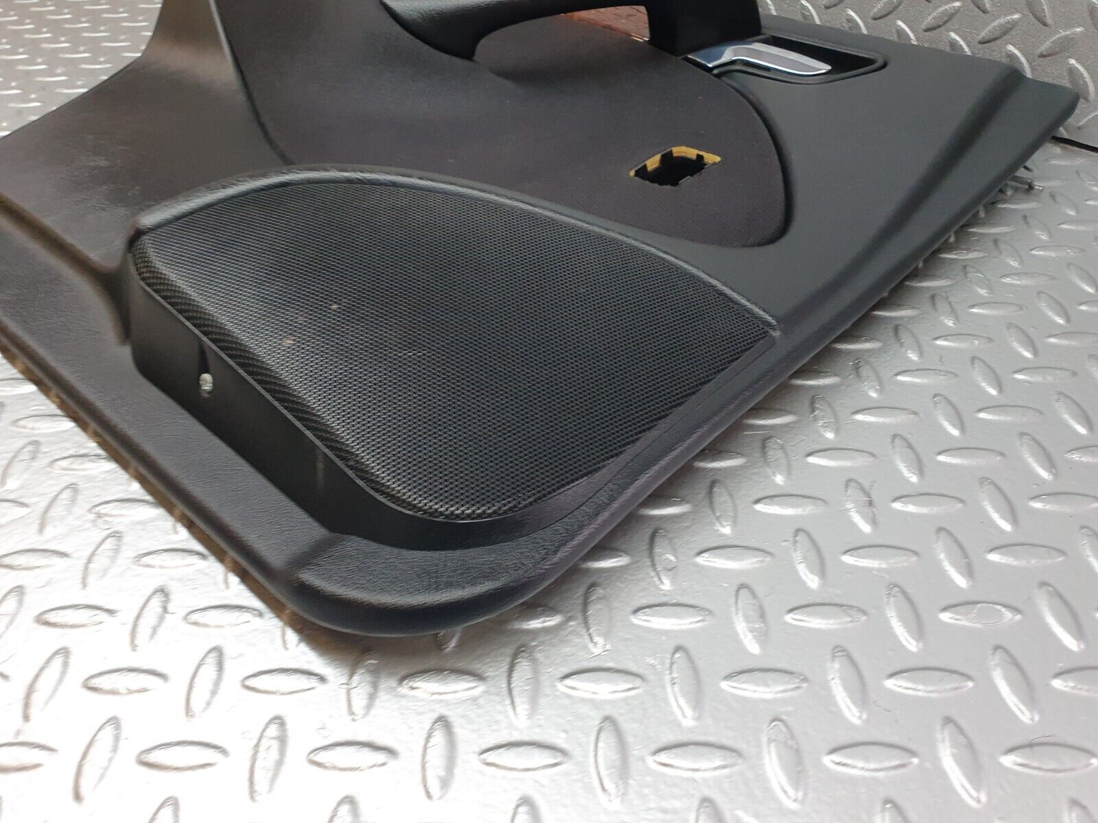 41773 Mercedes-Benz W202 C200 Rear Left Door Card 2027601361