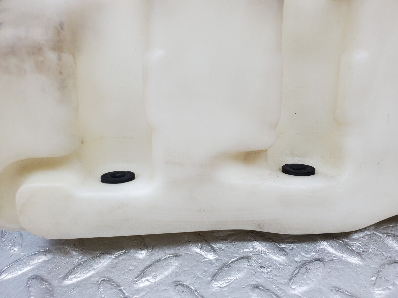 45871 Mercedes-Benz W126 420SE Windscreen Washer Fluid Reservoir 1268690620 1248690072