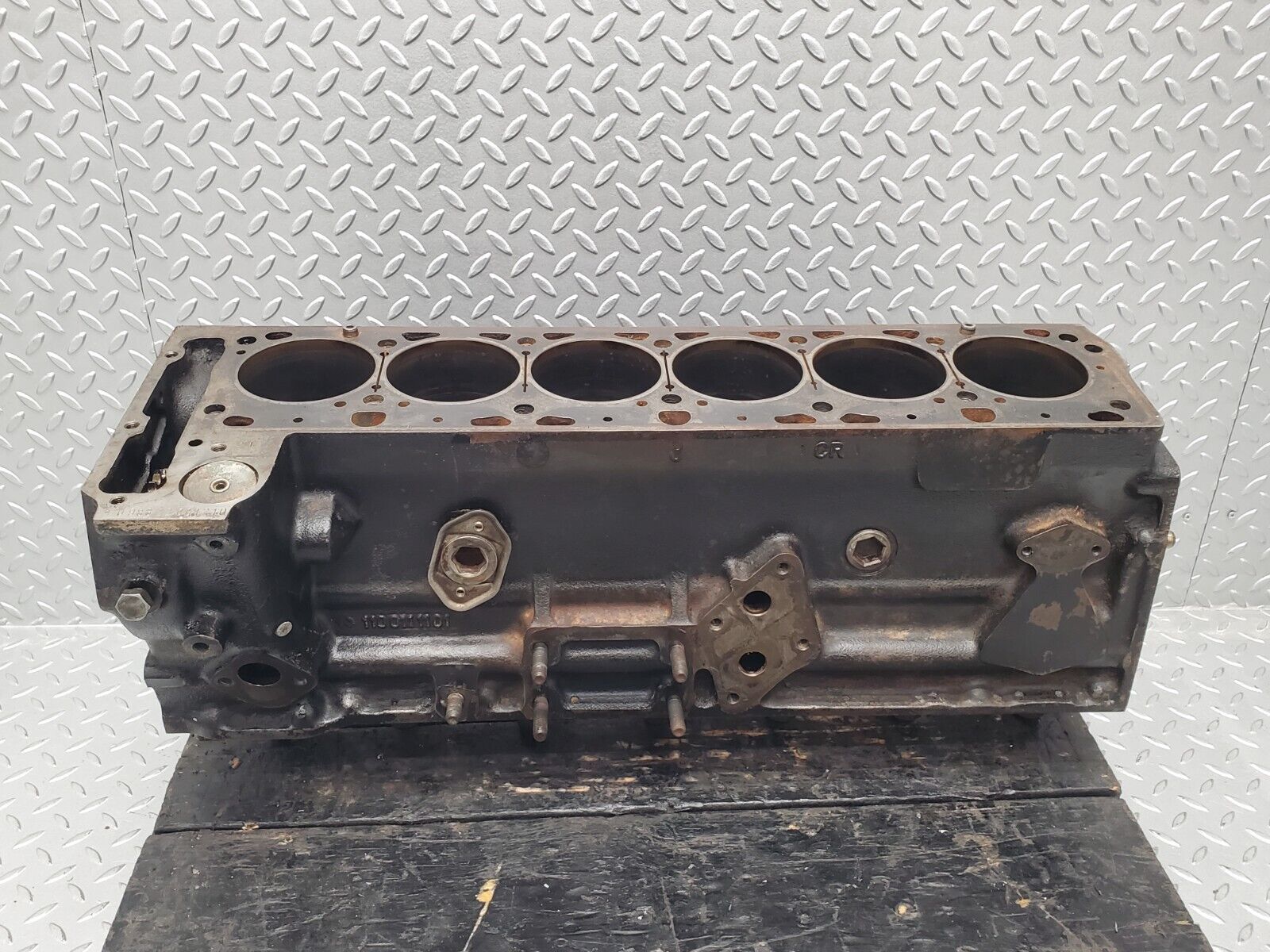 46734 Mercedes-Benz C123 280CE Coupe Engine Block 110.988 1100111101