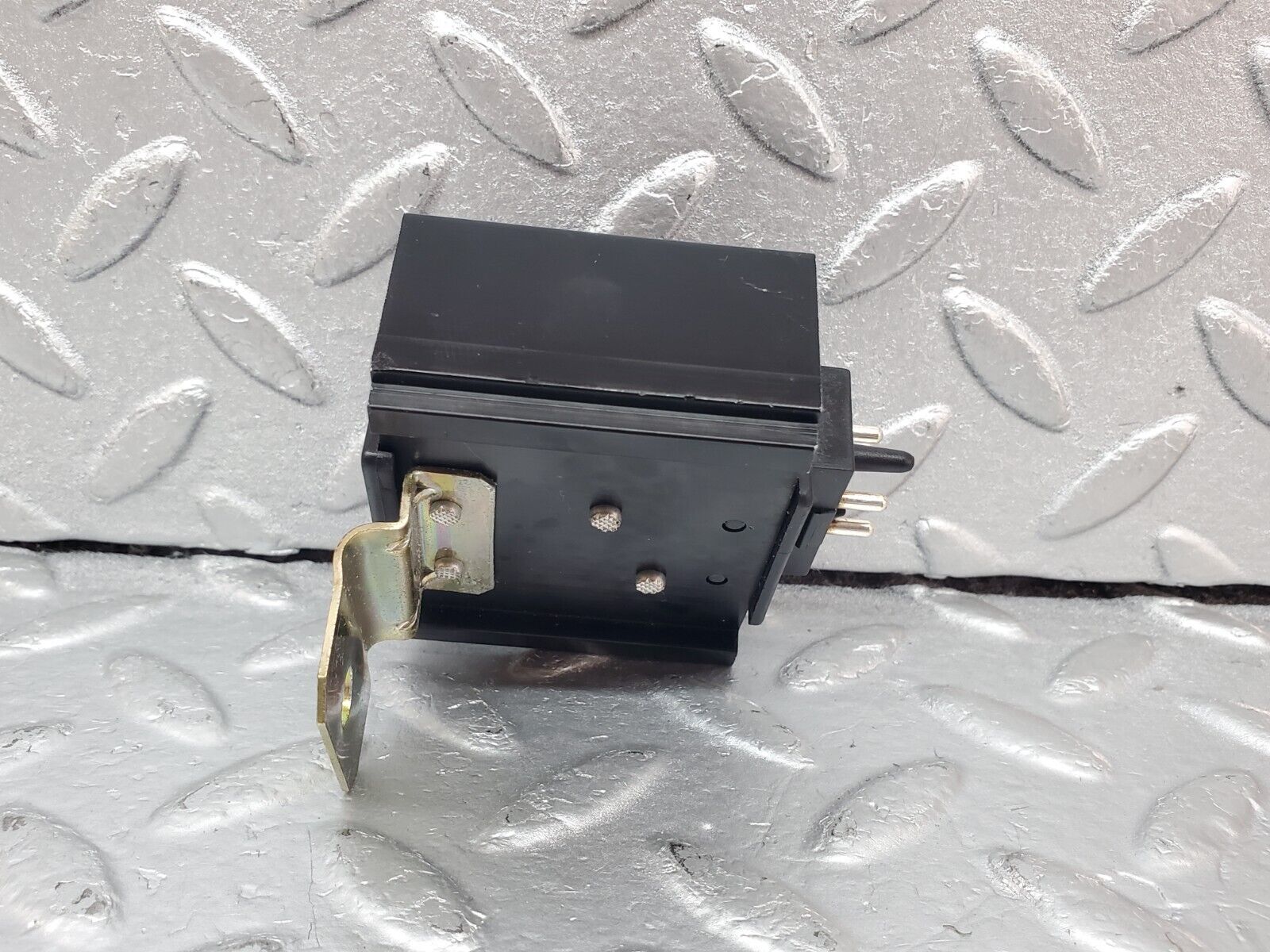 45585 Mercedes-Benz W126 420SE ECU Relay 0055459832