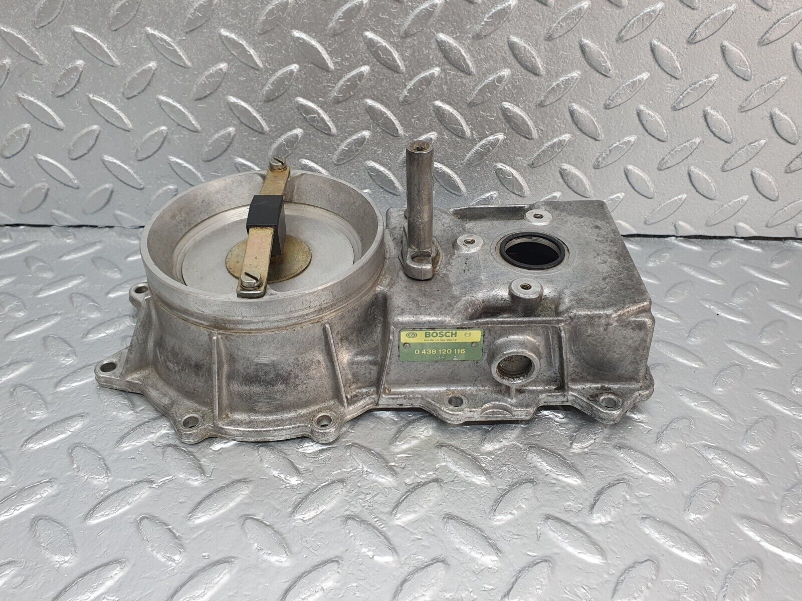 43738 Mercedes-Benz C123 230CE Coupe Air Flow Mass Sensor Bosch 0438120116