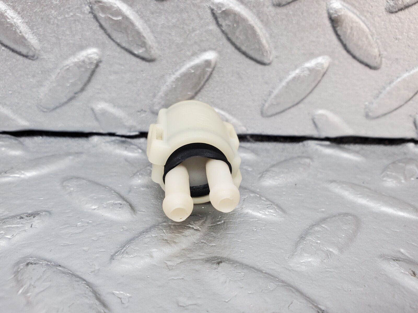 44942 Mercedes-Benz R129 300SL Coupe Windscreen Washer Fluid Distributor