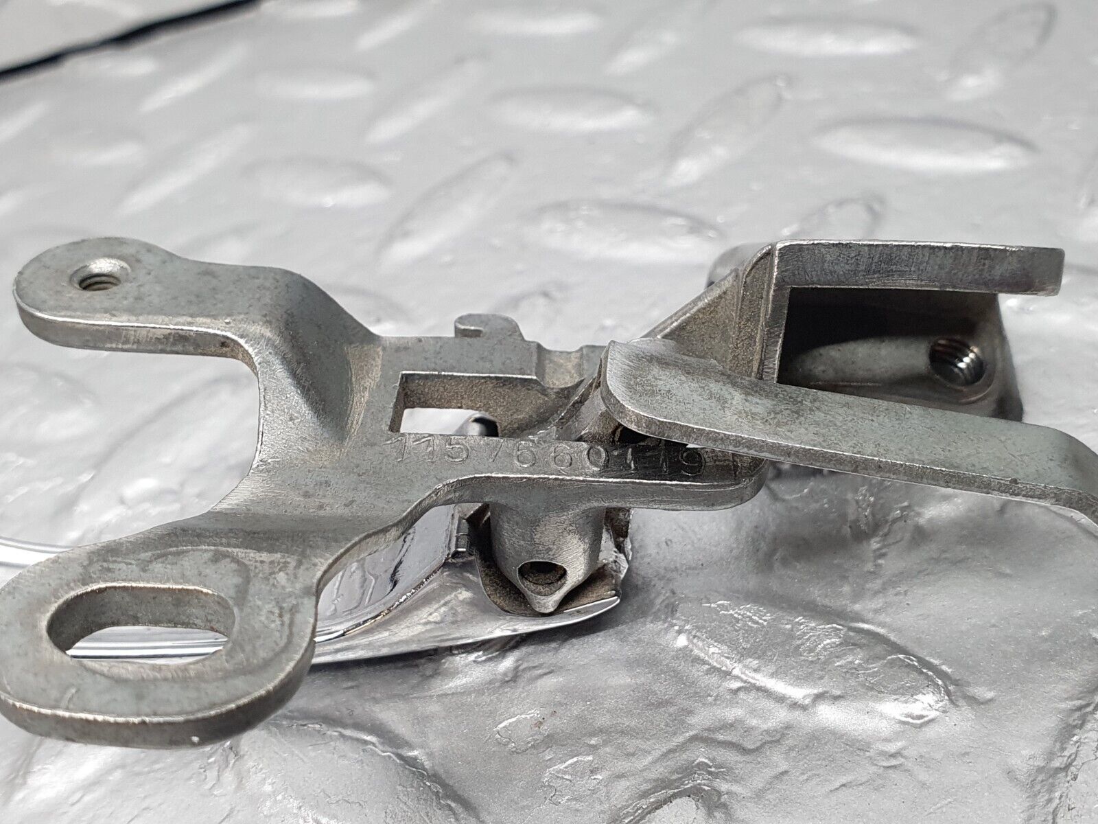 43111 Mercedes-Benz W108 280SE Rear Left Interior Door Handle Chrome 1157660119