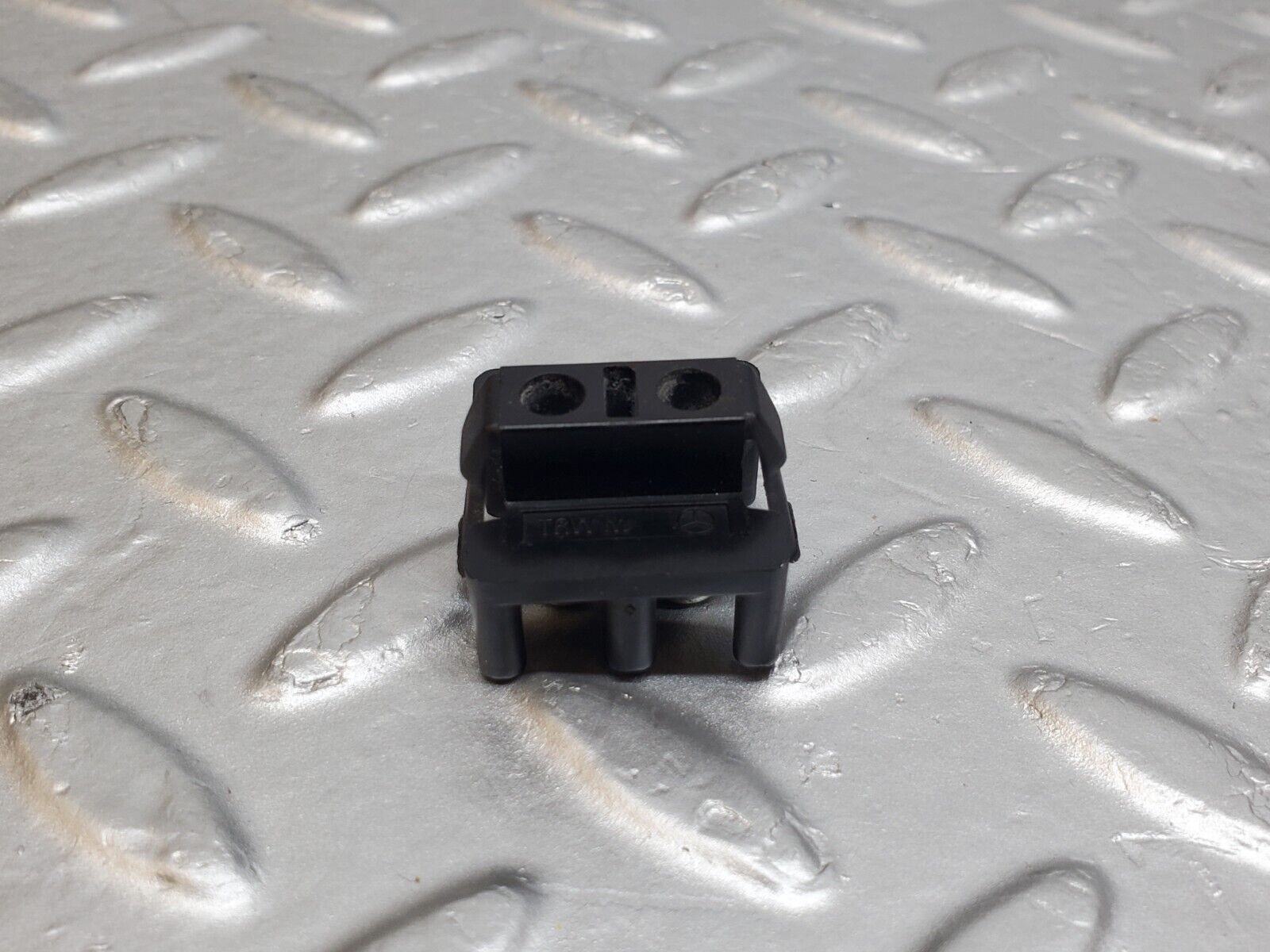 44717 Mercedes-Benz W124 220E Wiring Cable Junction 0005400269