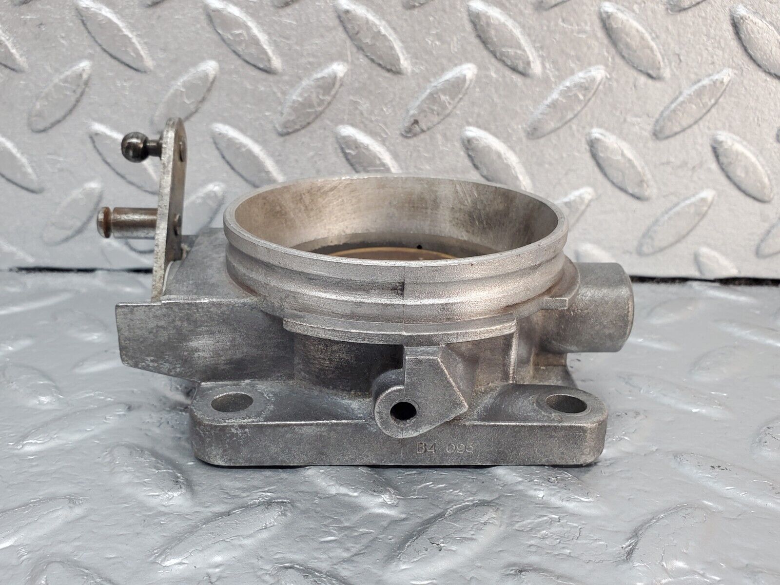 45414 Mercedes-Benz 280E M110.983 Throttle Body Valve