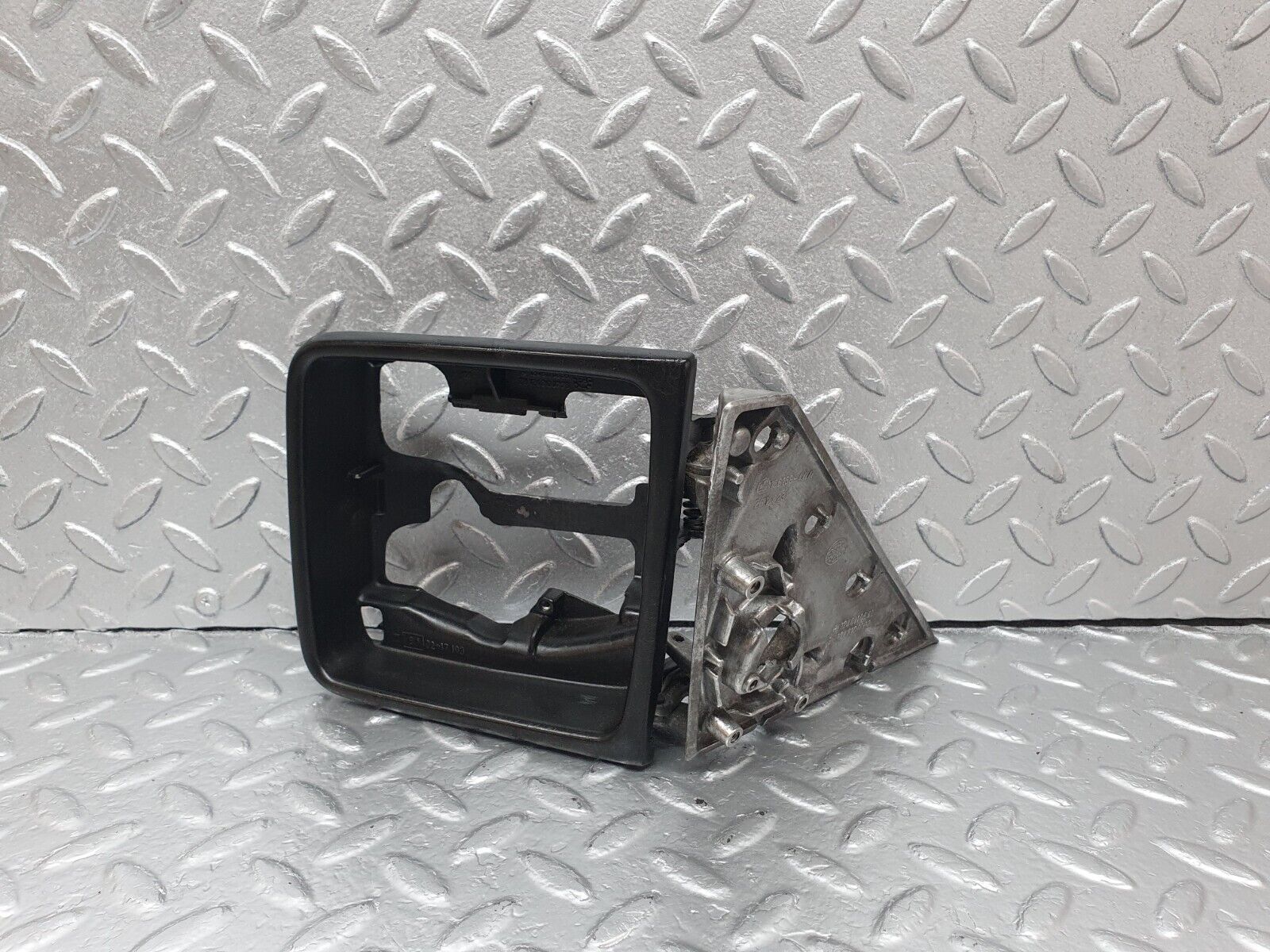 42857 Mercedes-Benz W201 190 2.0L Wing Mirror Bracket With Frame Left 1248110335 1248110541
