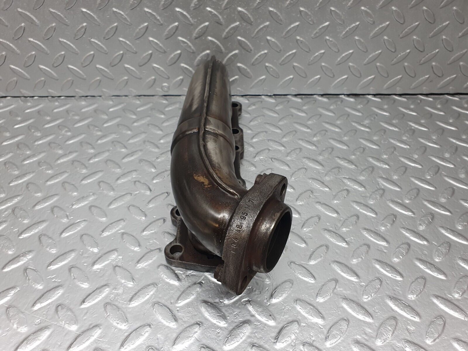 42561 Mercedes-Benz R129 320SL Coupe Exhaust Manifold Cylinder 4-6 1044895M7