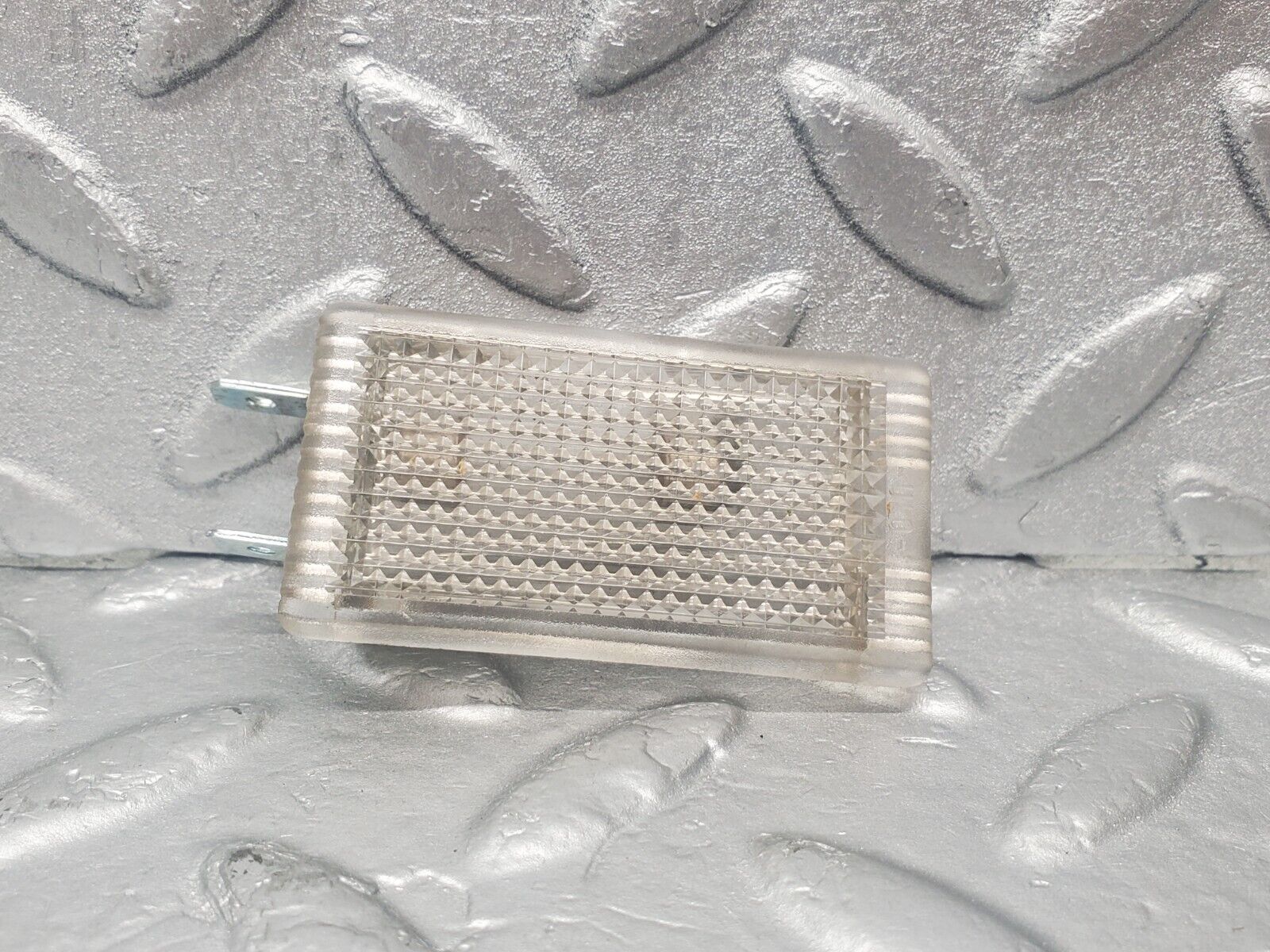 46044 Mercedes-Benz W126 420SE Glove Box Light