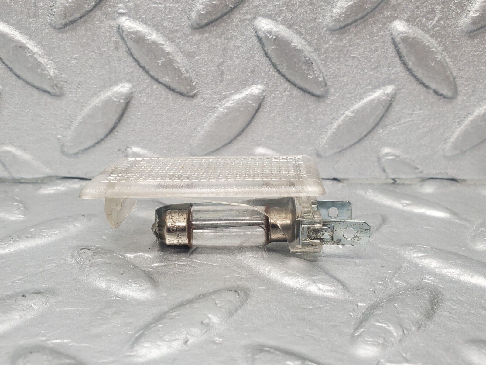 46044 Mercedes-Benz W126 420SE Glove Box Light