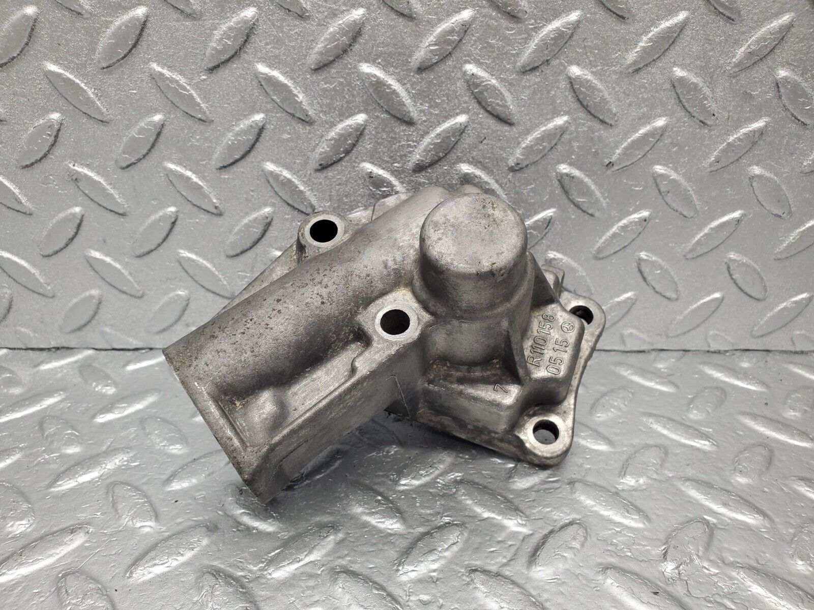 46720 Mercedes-Benz C123 280CE Coupe Ignition Distributor Housing 1101580515