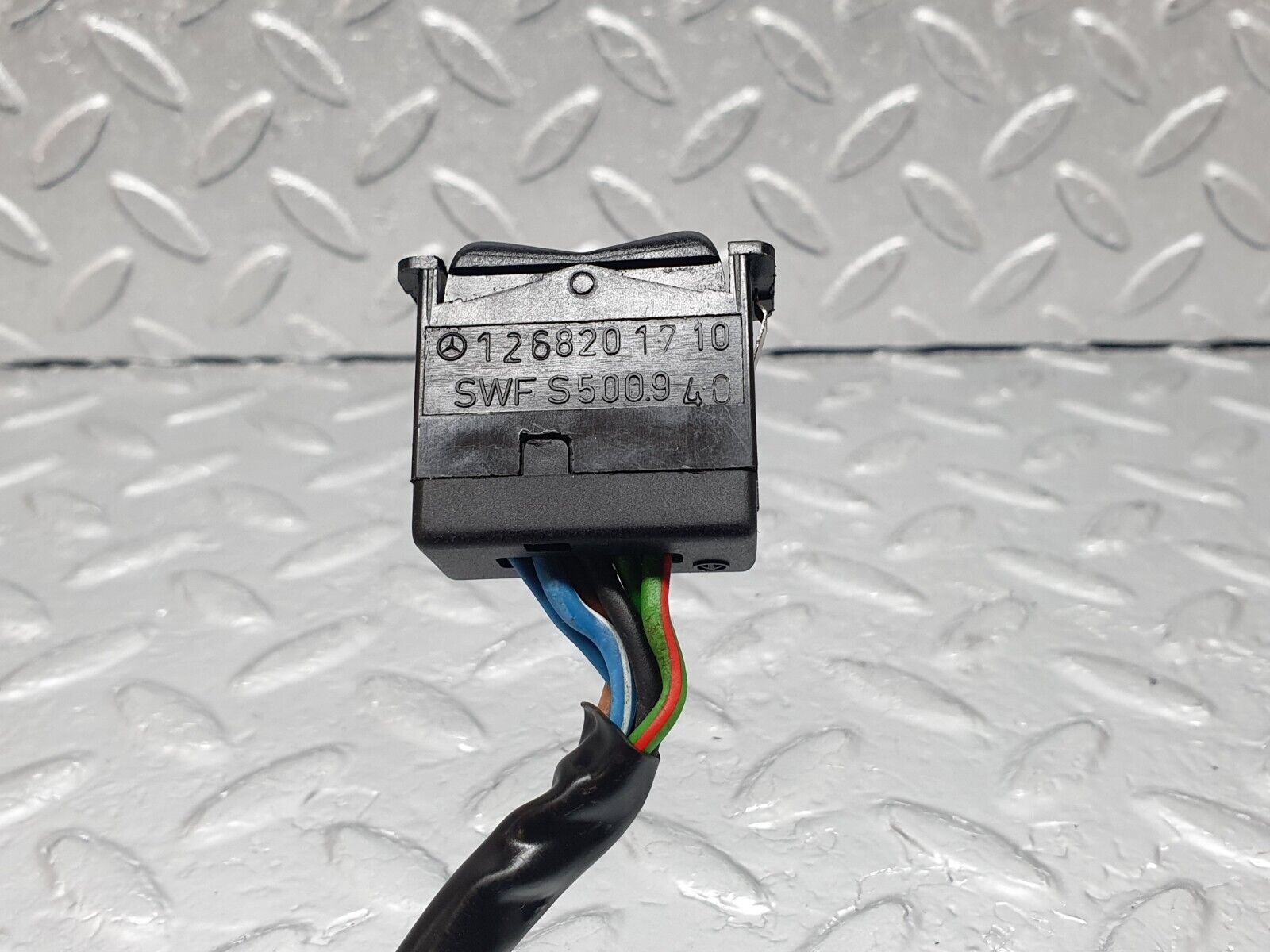 43584 Mercedes-Benz C126 380SEC Coupe Rear Electric Window Switch 1268201710