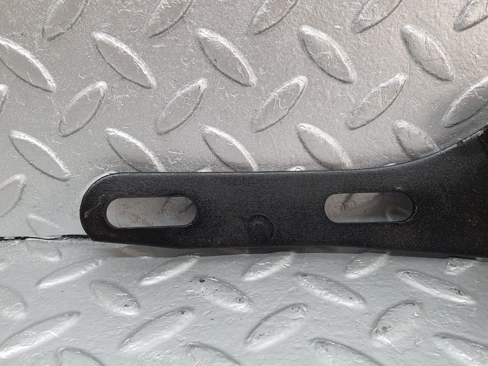 43143 Mercedes-Benz W108 280SE Exhaust Bracket