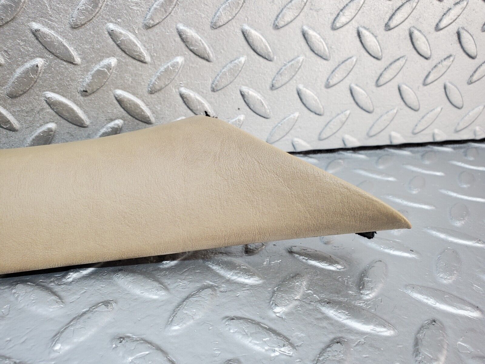 45563 Mercedes-Benz W126 420SE A Pillar Cover Trim Right Side Beige