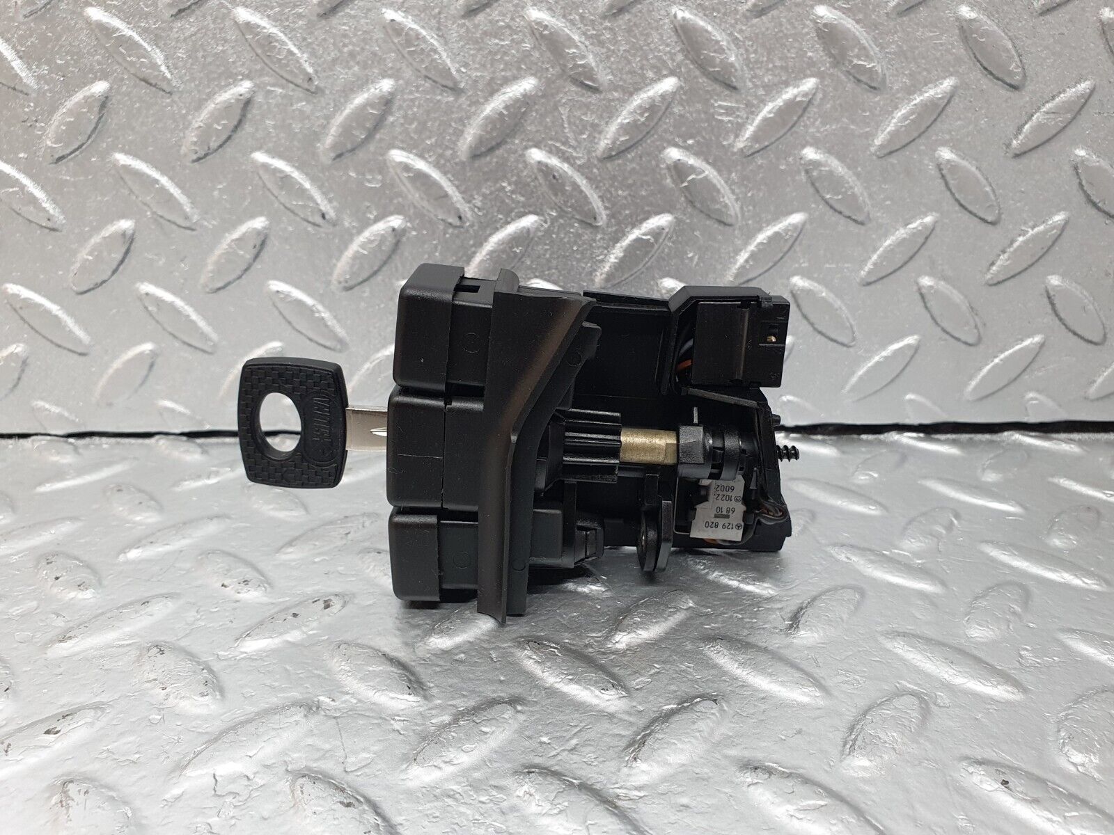 42574 Mercedes-Benz R129 320SL Coupe Glove Box Lock With Key 1298206810